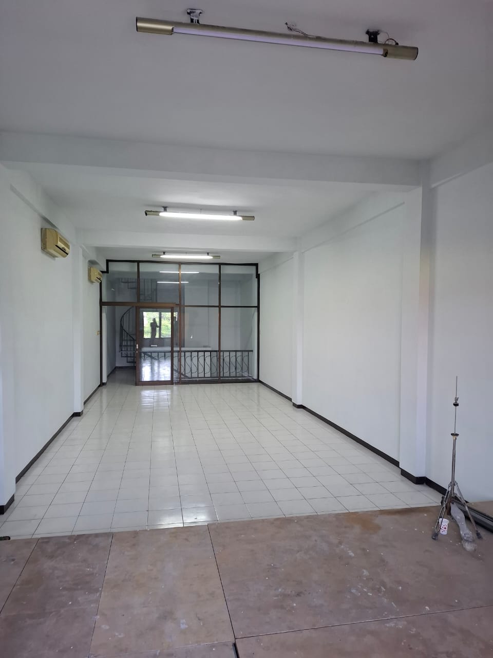 Ruko 3 Lantai di Jemursari, Sewa Min 2 Tahun - Dealkan