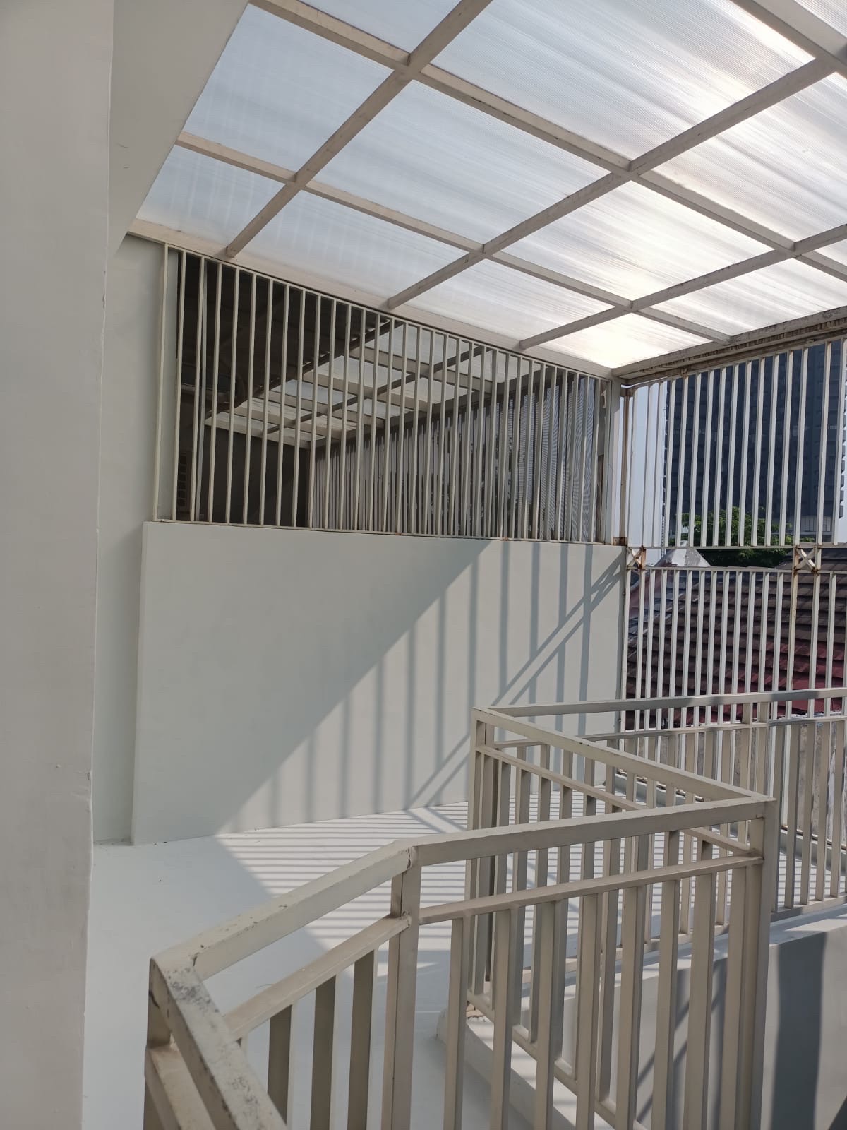rumah simpang darmo regency dijual - Dealkan