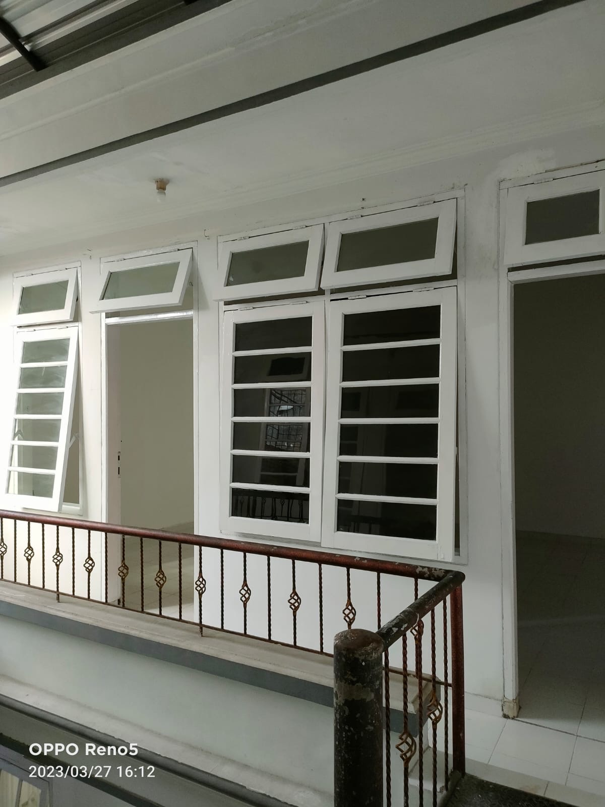 Dijual Rumah Siap huni Murah Siwalankerto - Dealkan