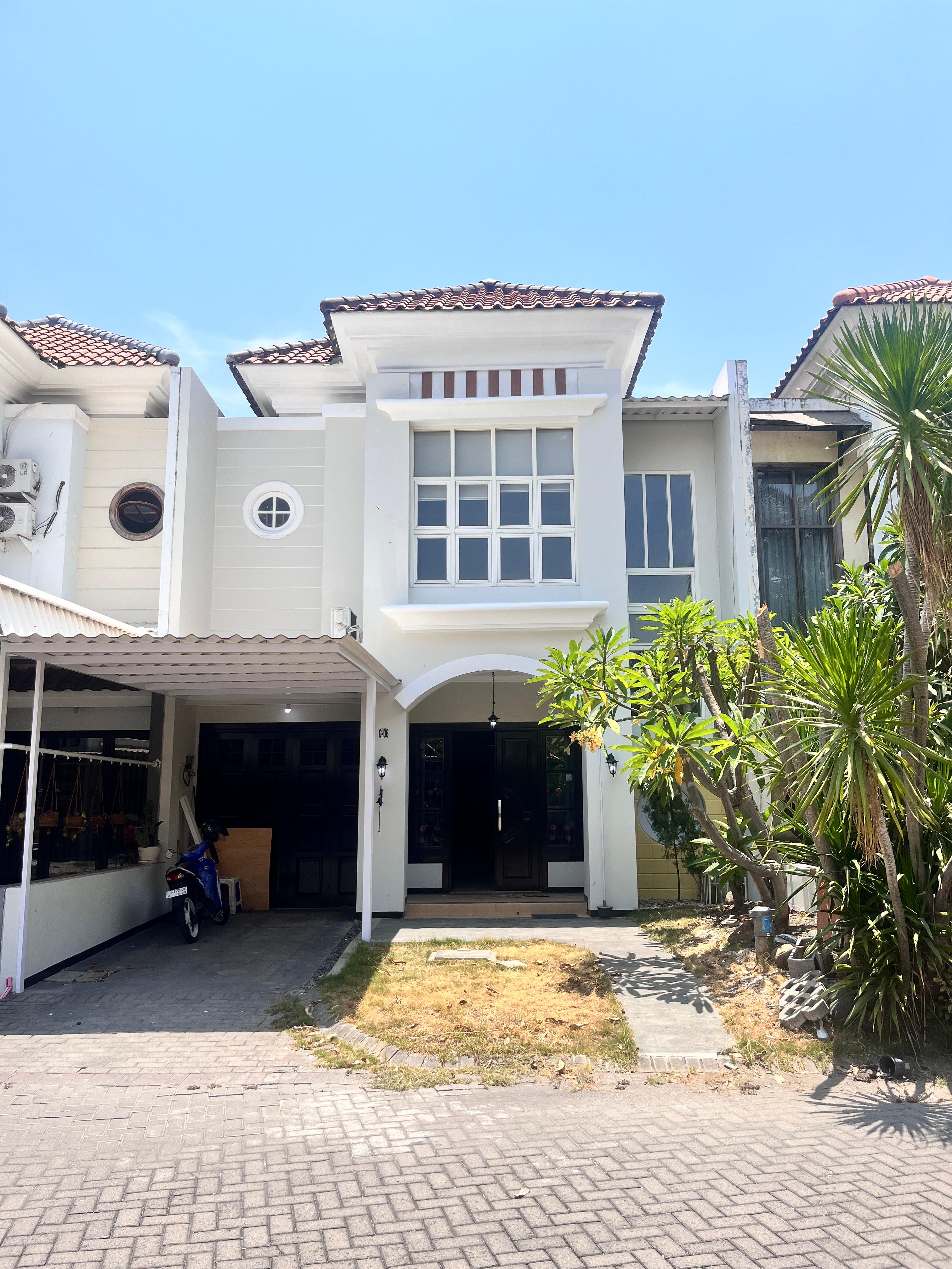 Dijual Rumah 2 lantai siap huni Jemursari - Dealkan