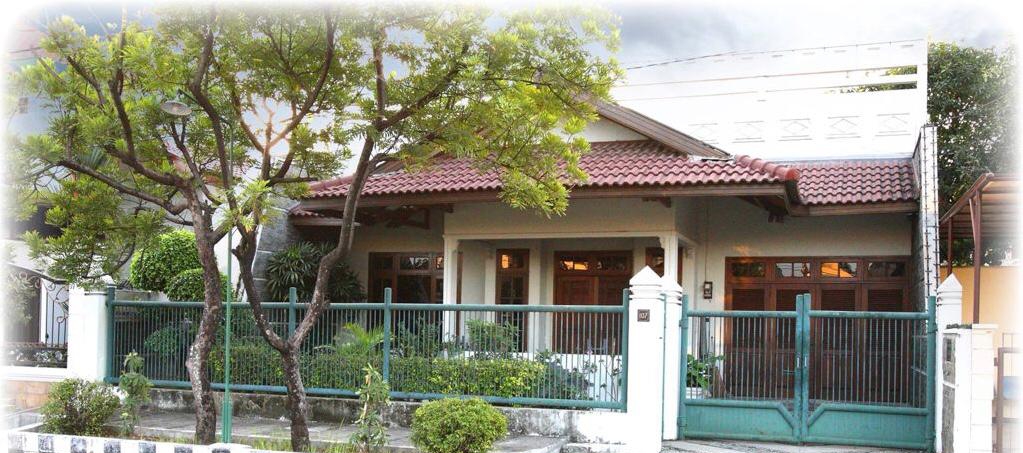 Rumah Luas 1 Lantai di Raya Kutisari Indah - Dealkan