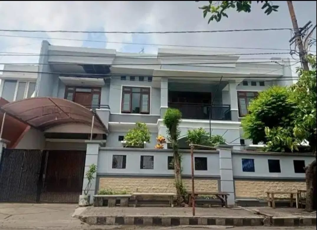 Rumah manyar Tirtoyoso dijual siap huni - Dealkan