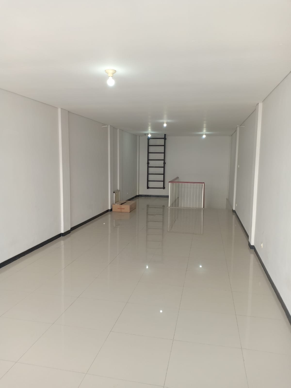 ruko rungkut industri disewakan - Dealkan