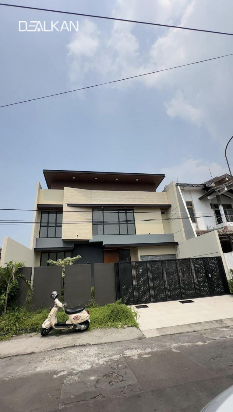 RUMAH MEWAH KERTAJAYA INDAH DIJUAL - Dealkan