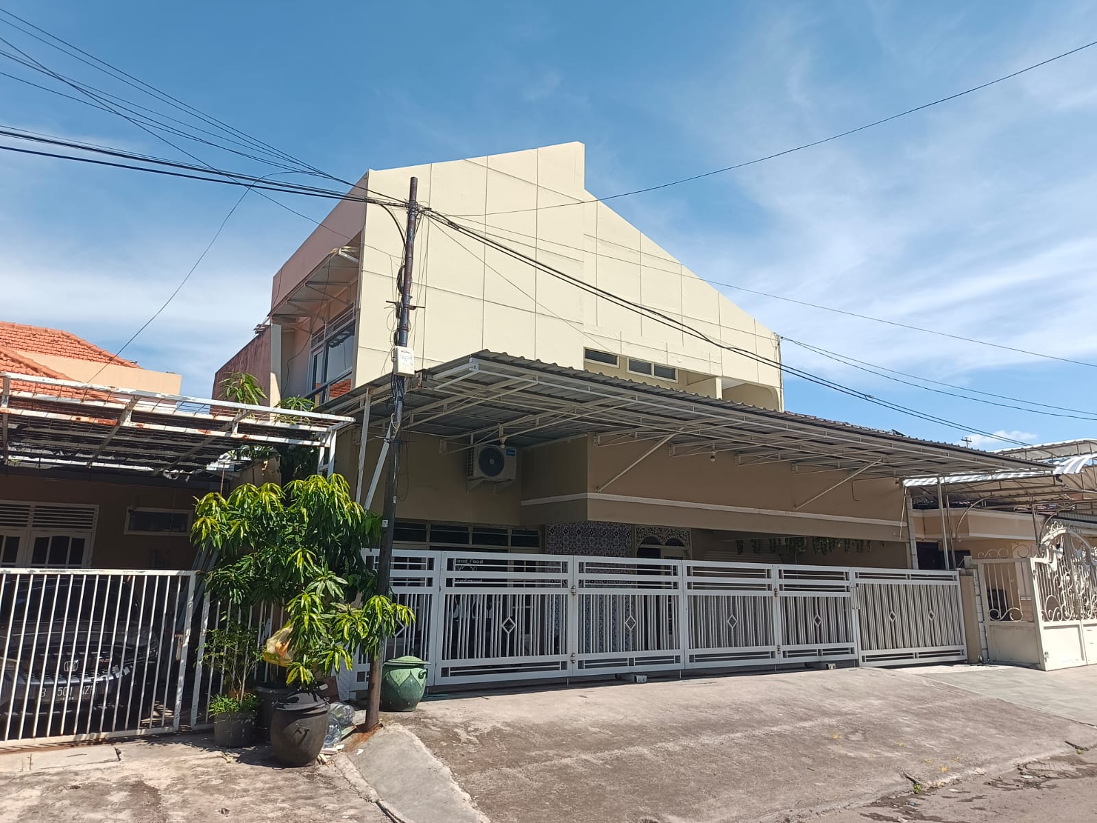 MANYAR DIJUAL FURNISHED, siap huni 2 lantai, under 5Man - Dealkan