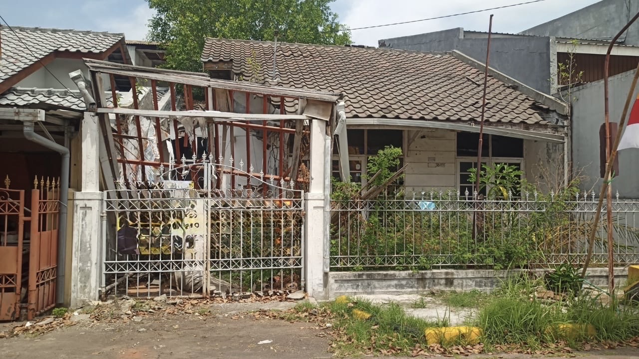 Dijual Rumah Hitung Tanah Rungkut Mapan Barat - Dealkan