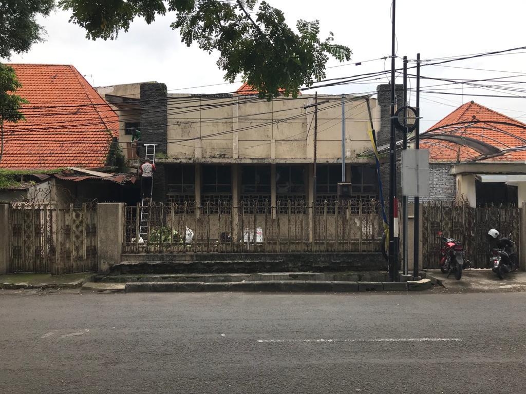 Rumah tengah kota daerah jl Sulawesi - Dealkan