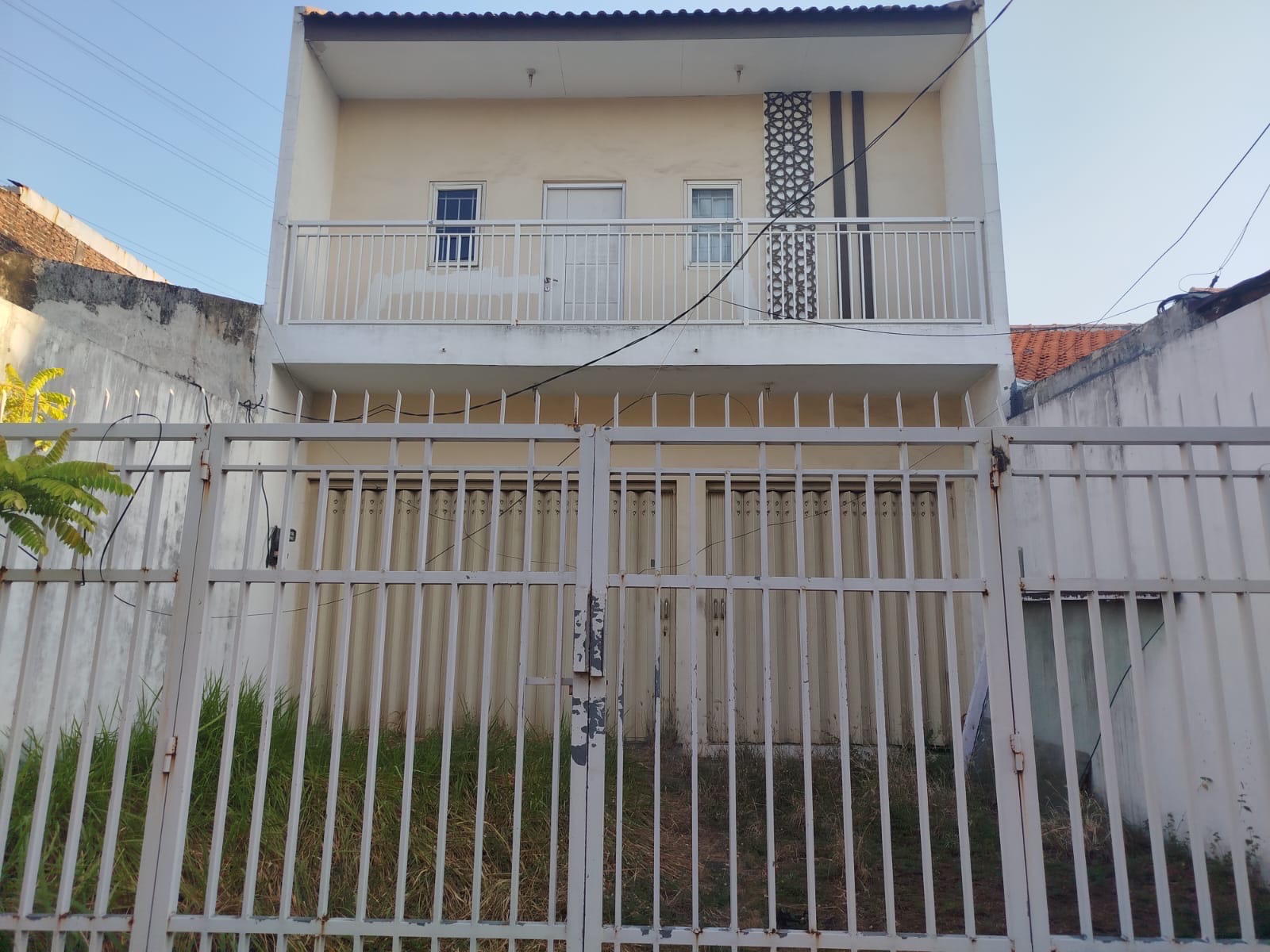 Ruko 2lt dijual cepat strategis - Dealkan