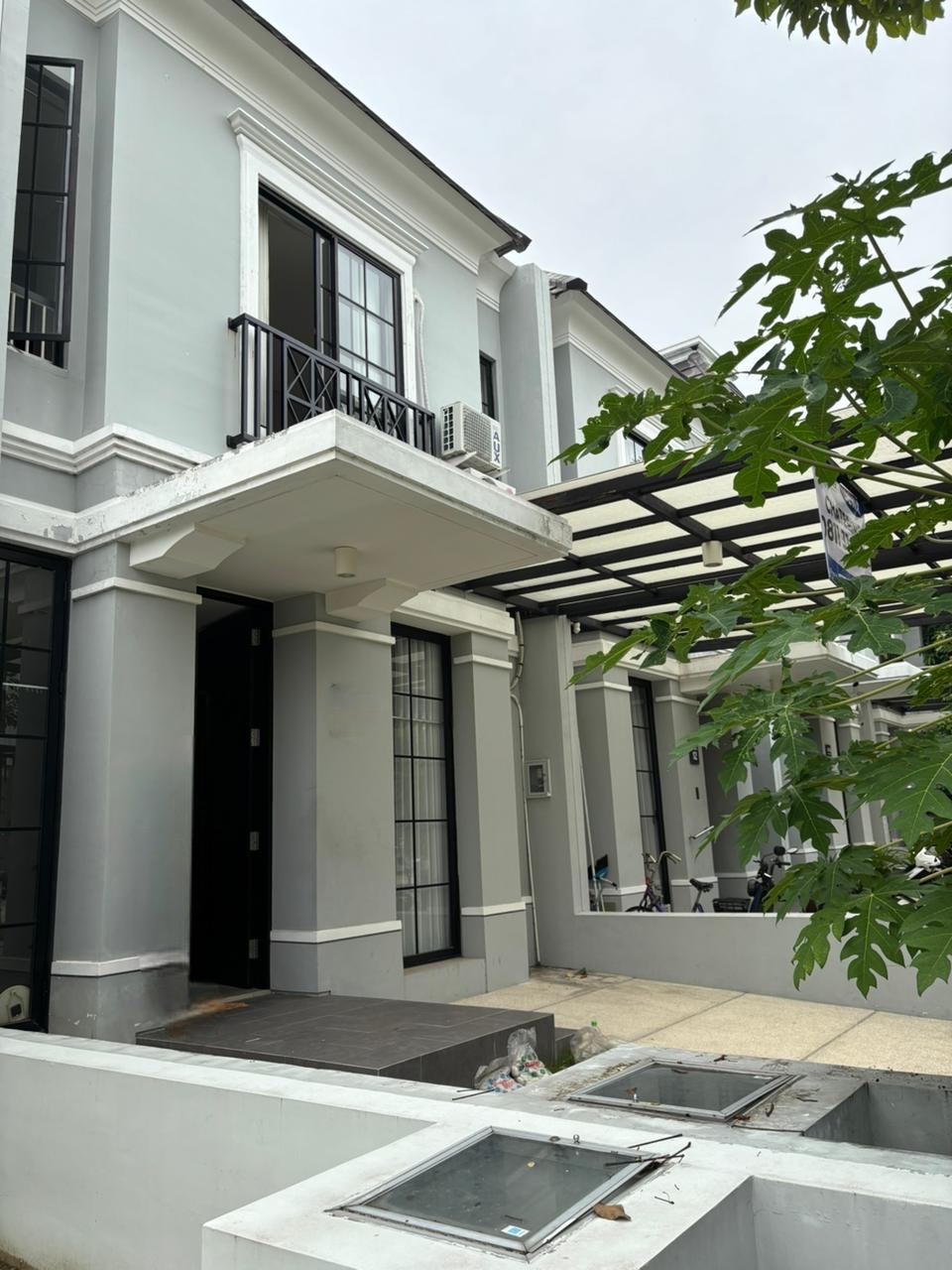 Oakwood Rumah Citraland 2 Lantai disewakan Cepat - Dealkan