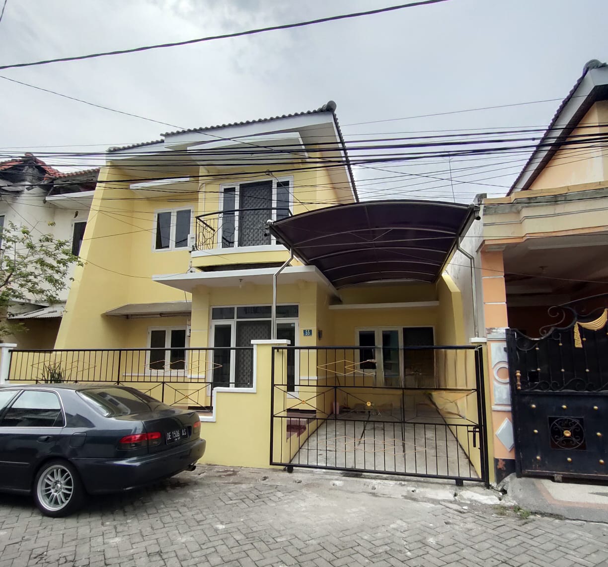 DISEWAKAN RUMAH LEBAK INDAH - Dealkan