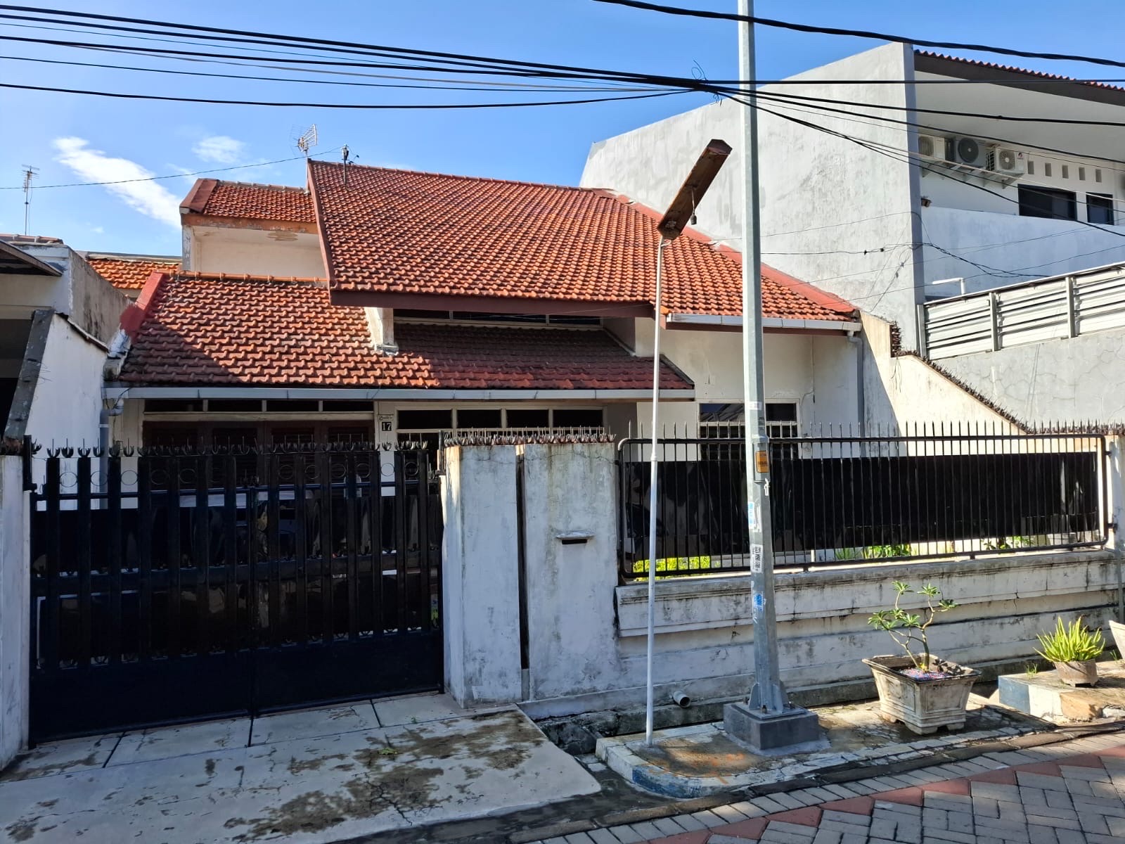 Dijual murah rumah di Tenggilis - Dealkan