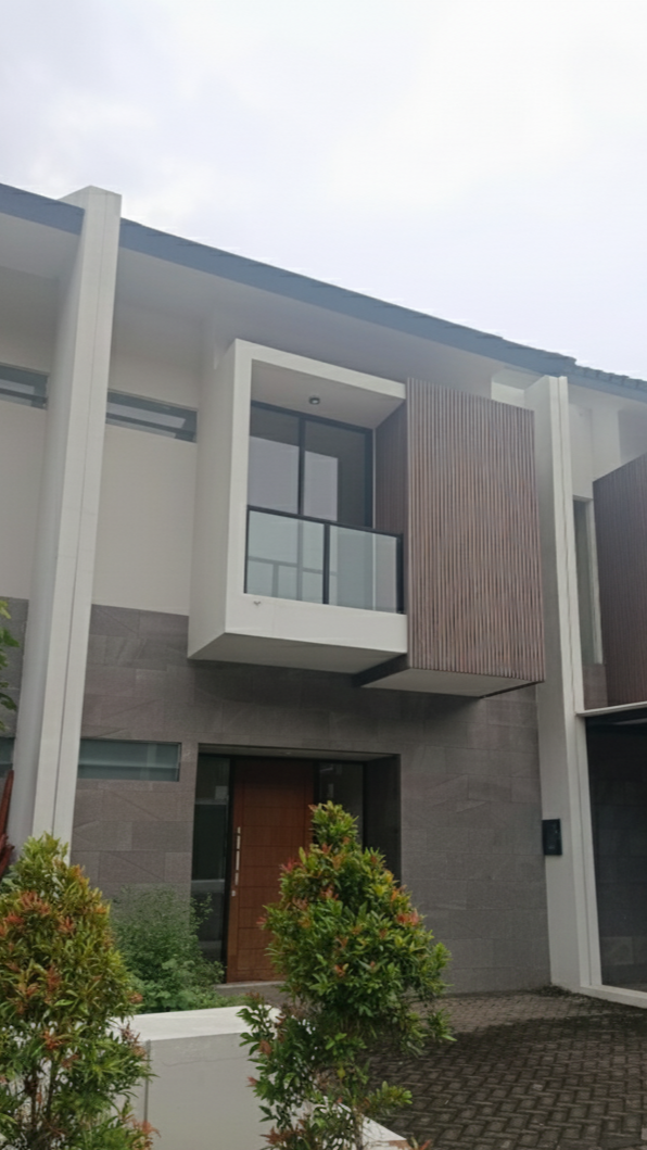 DISEWAKAN RUMAH CENTRAL PARK JUANDA (4) - Dealkan