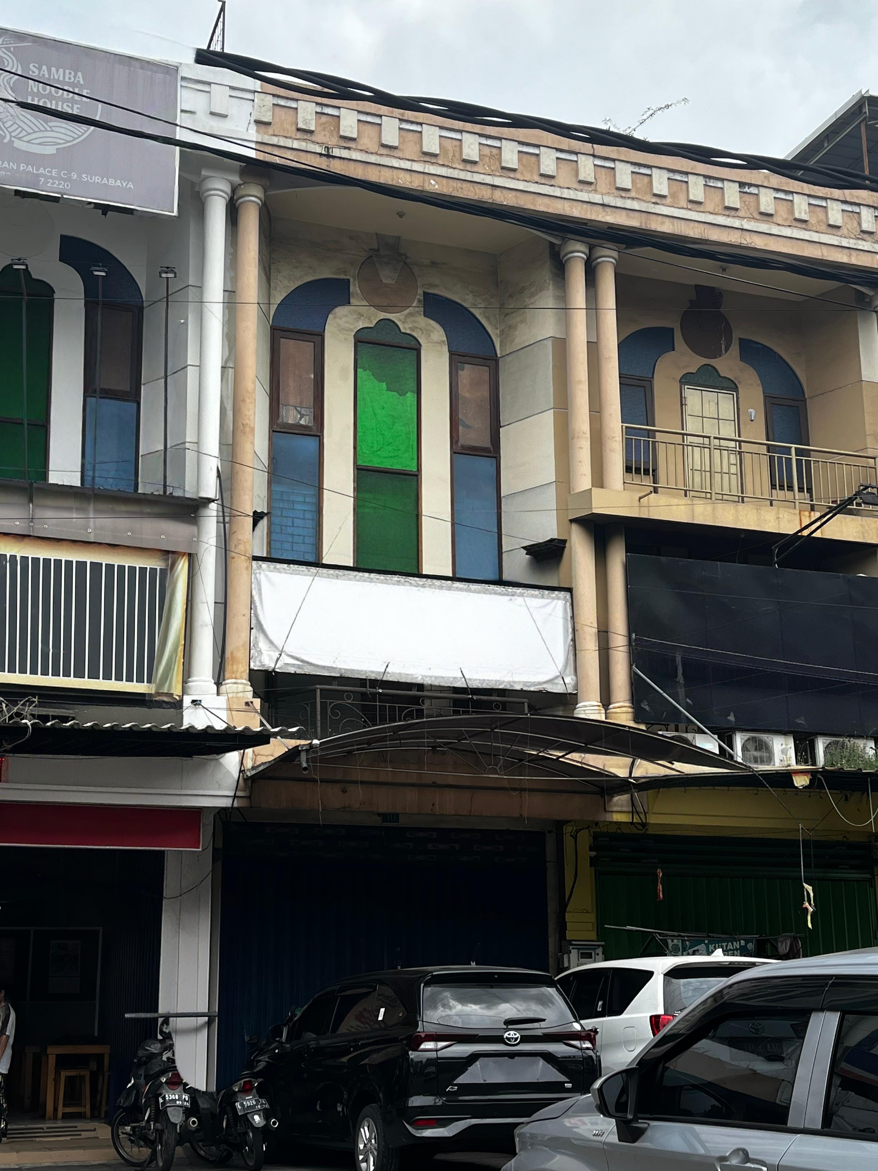 ruko Kapas Krampung, area ramai 0 Jalan Besar, 3 lantai - Dealkan