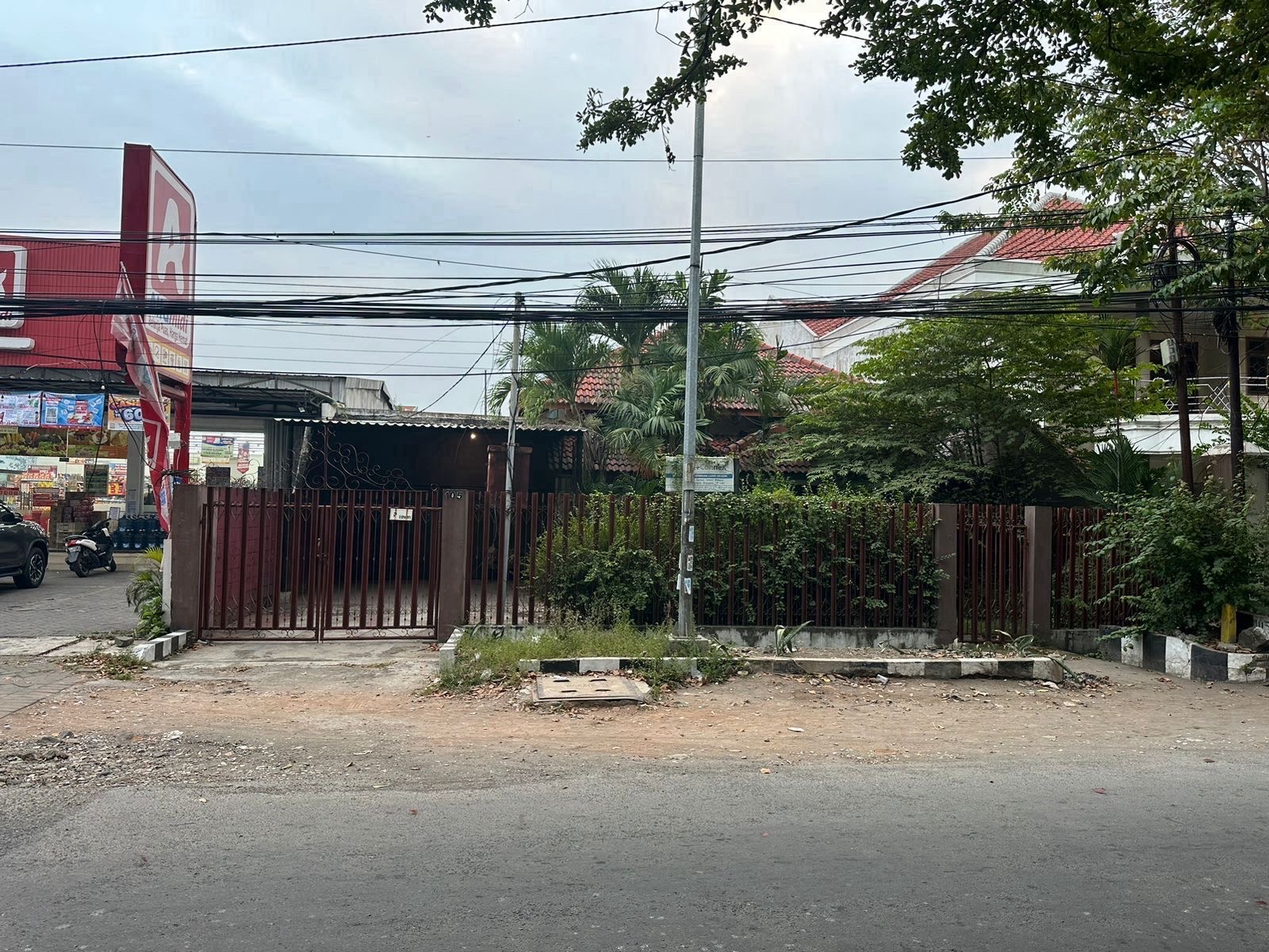 Dijual Rumah 0 Jalan Raya Tenggilis Mejoyo - Dealkan
