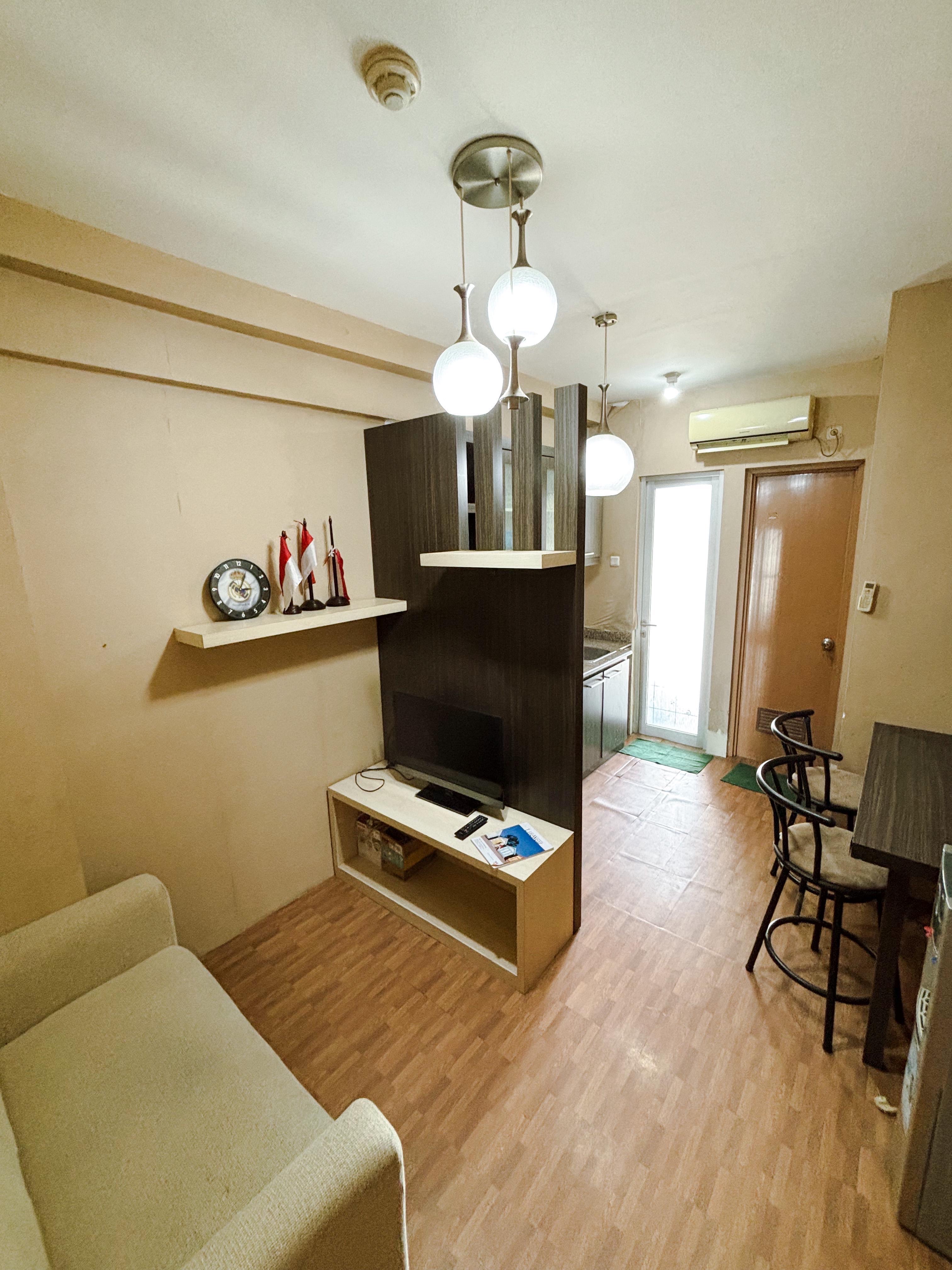 Gunawnagsa Manyar 2 Bedroom Full Furnish Cantik disewakan - Dealkan