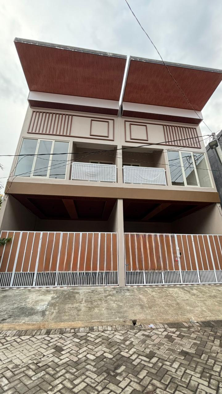 Dijual SHM Rumah Baru Babatan Wiyung Carport 2 Mobil - Dealkan