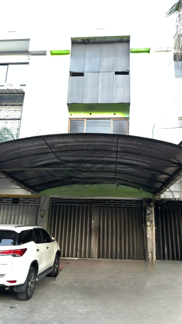 Dijual Ruko Dekat RS Ubaya Lokasi Strategis - Dealkan