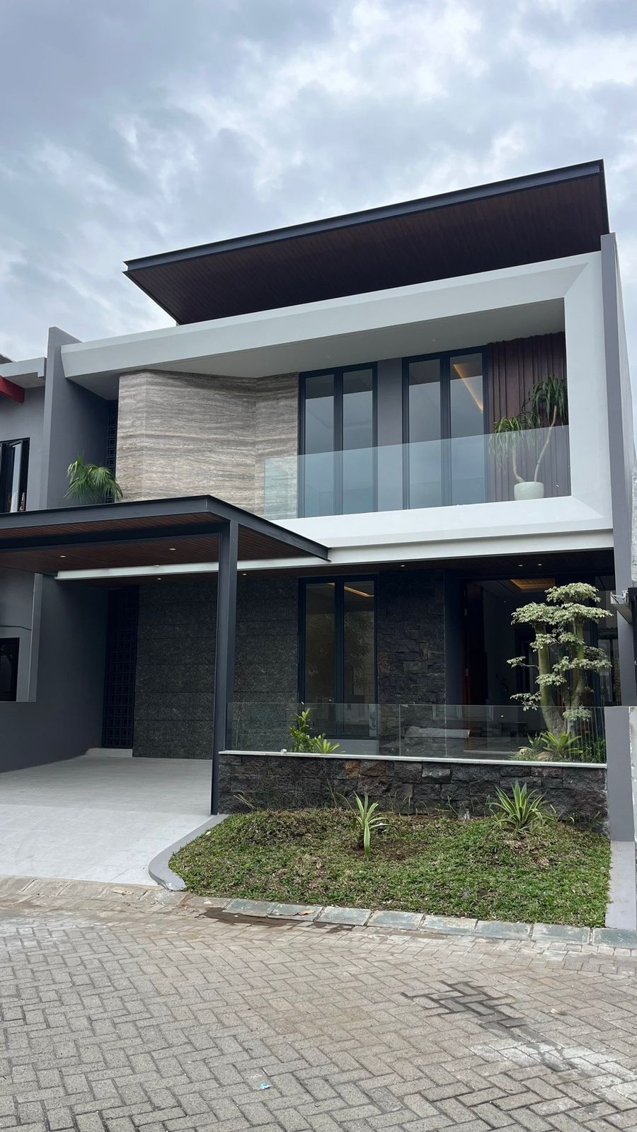 DIJUAL RUMAH BARU GRESS WOODLAND CITRALAND SURABAYA BARAT - Dealkan