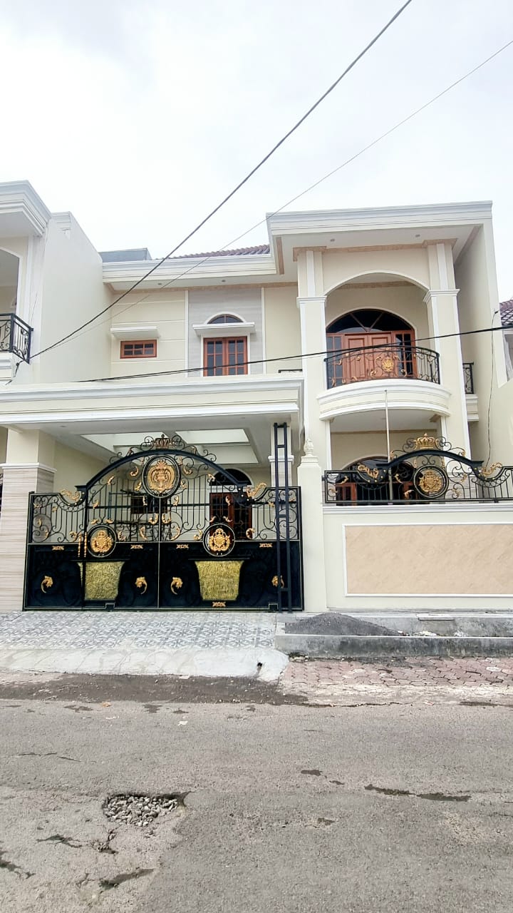 DIJUAL RUMAH MEWAH ELEGAN DI MANYAR - Dealkan