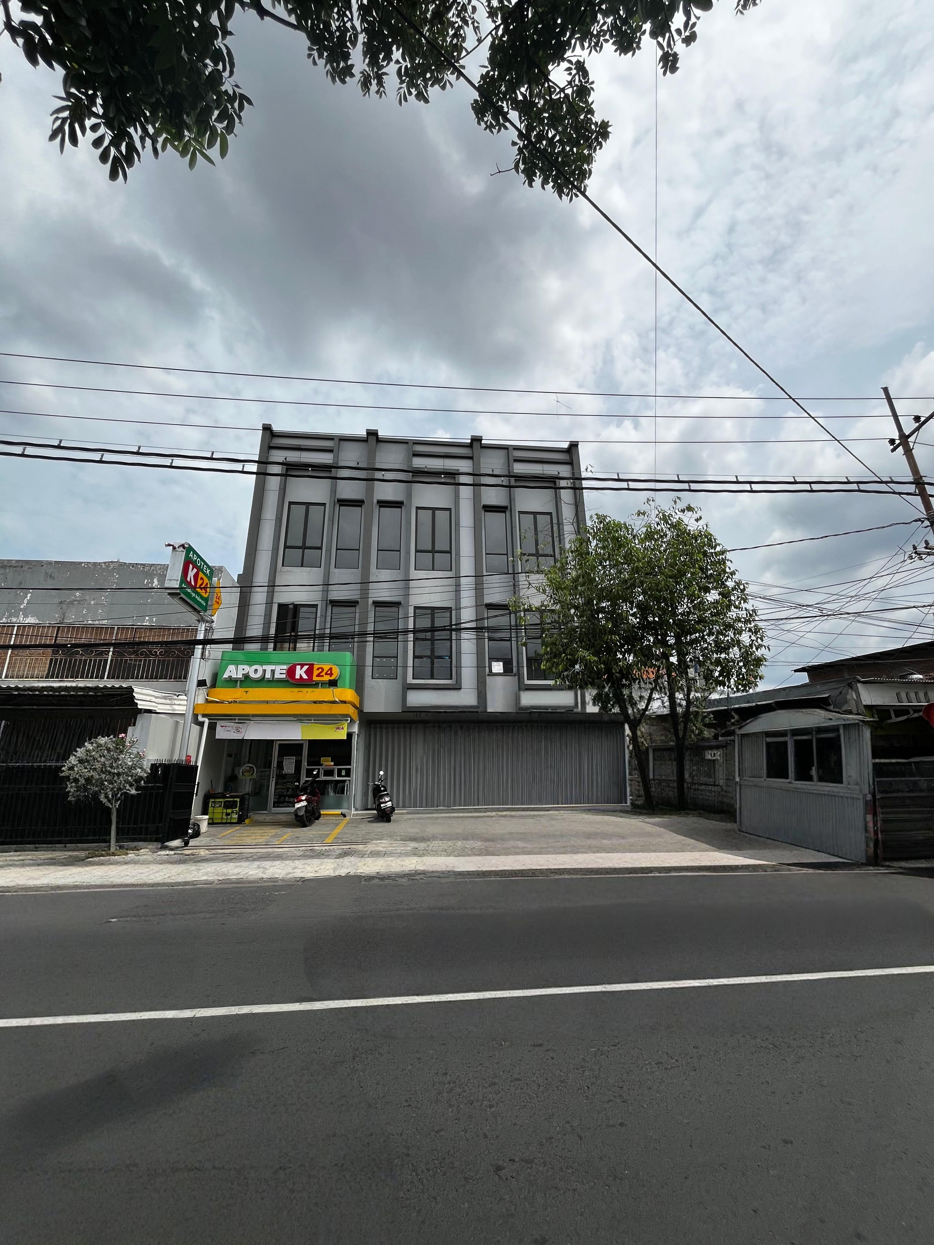 Disewakan Ruko baru di Raya Tambak Rejo, Area ramai - Dealkan