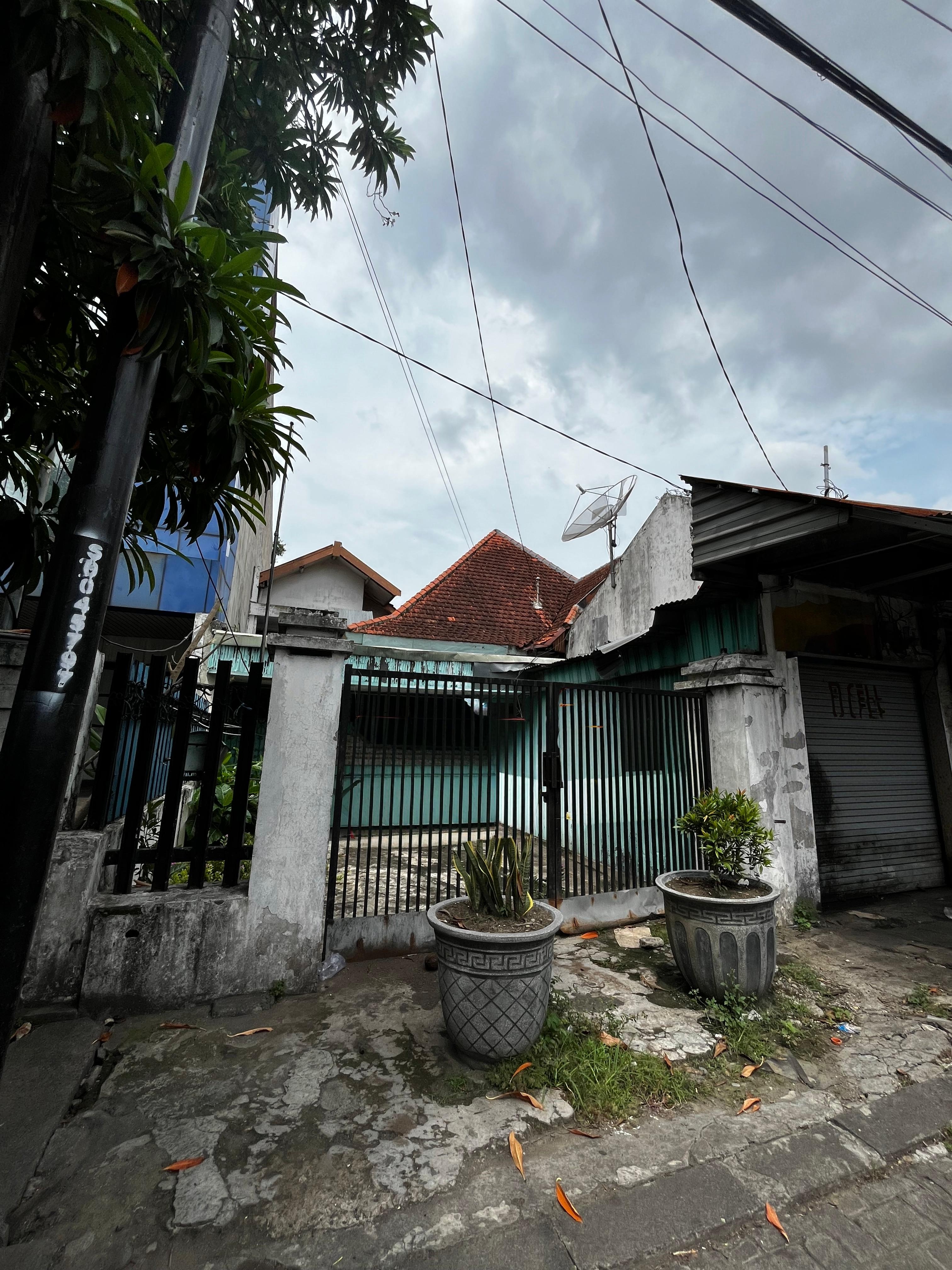 Rumah&amp;Toko hitung tanah Jalan Kapas Krampung 0JR - Dealkan