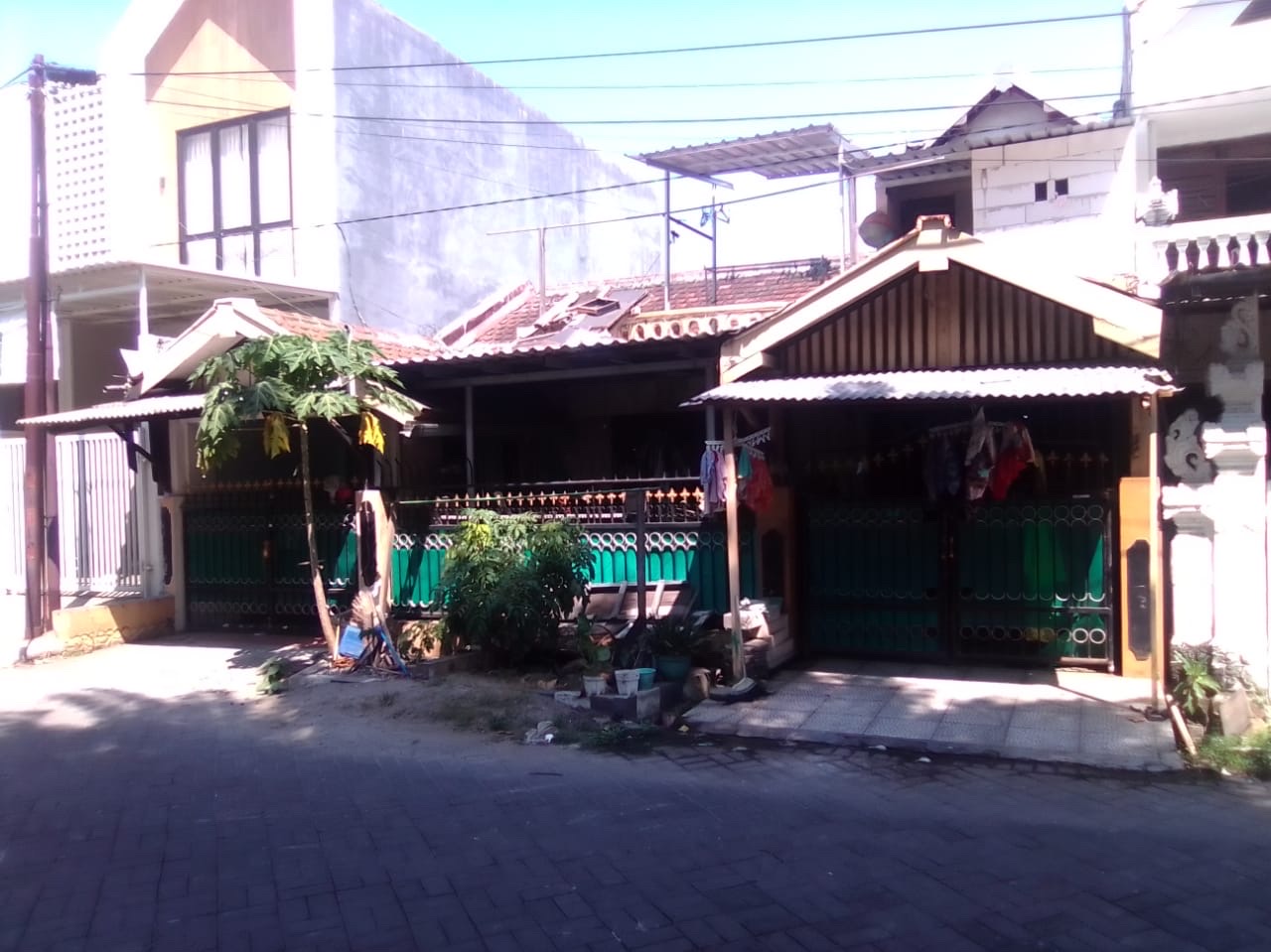 Dijual Cepat Rumah Bekas Kos, Rungkut Barata - Dealkan