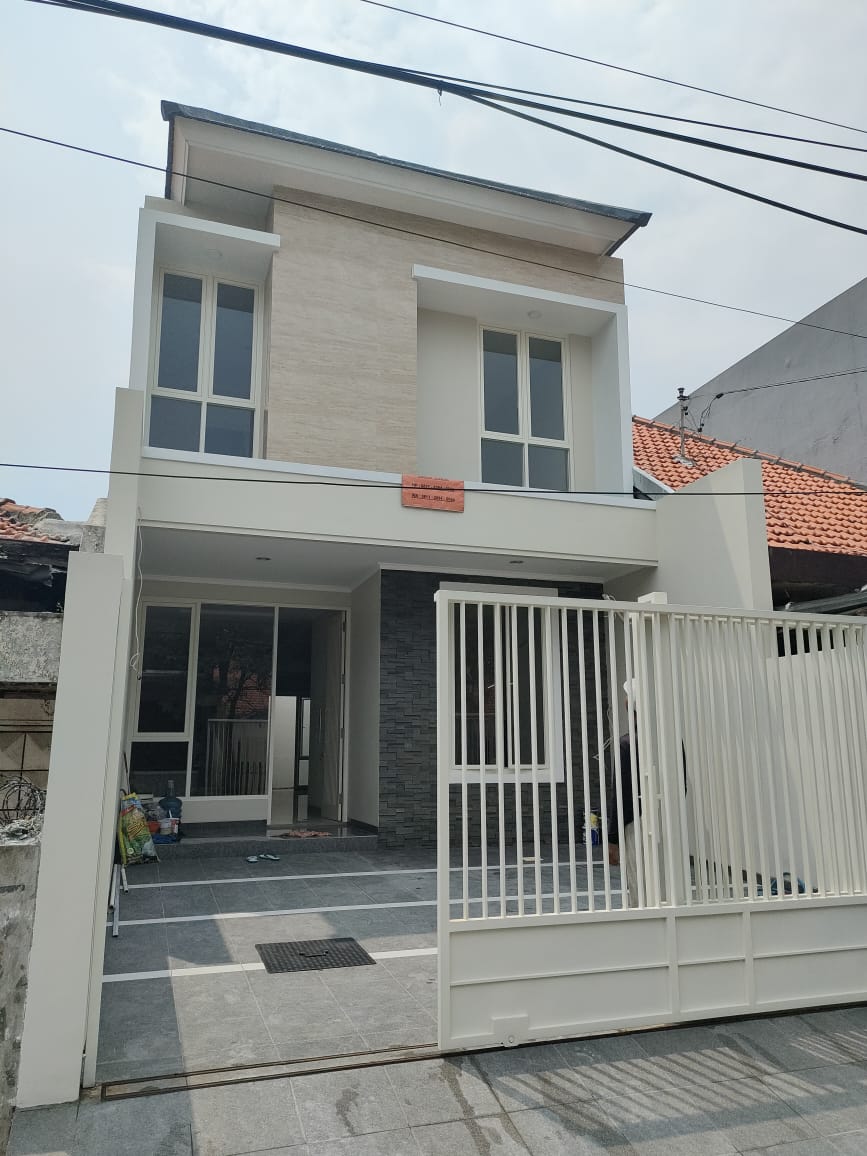 DIJUAL RUMAH MODERN MINIMALIS MANYAR TIRTOASRI - Dealkan