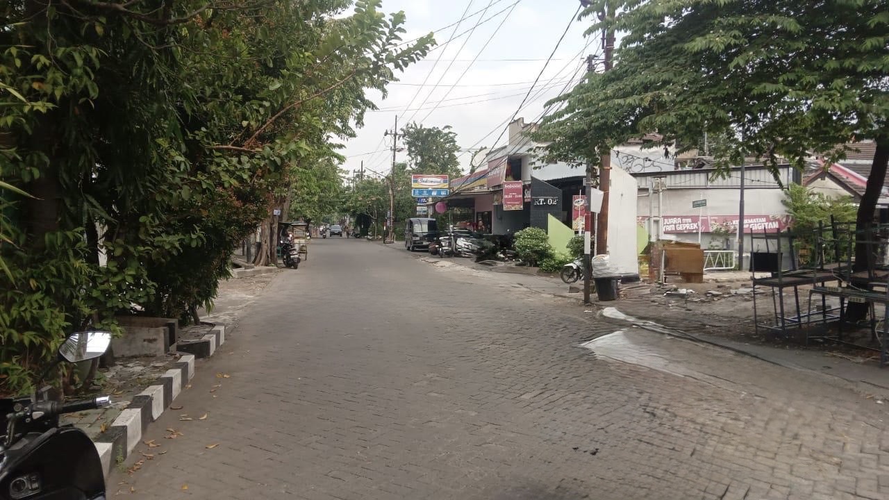 TANAH HOOK DIJUAL KEBRAON TENGAH - Dealkan