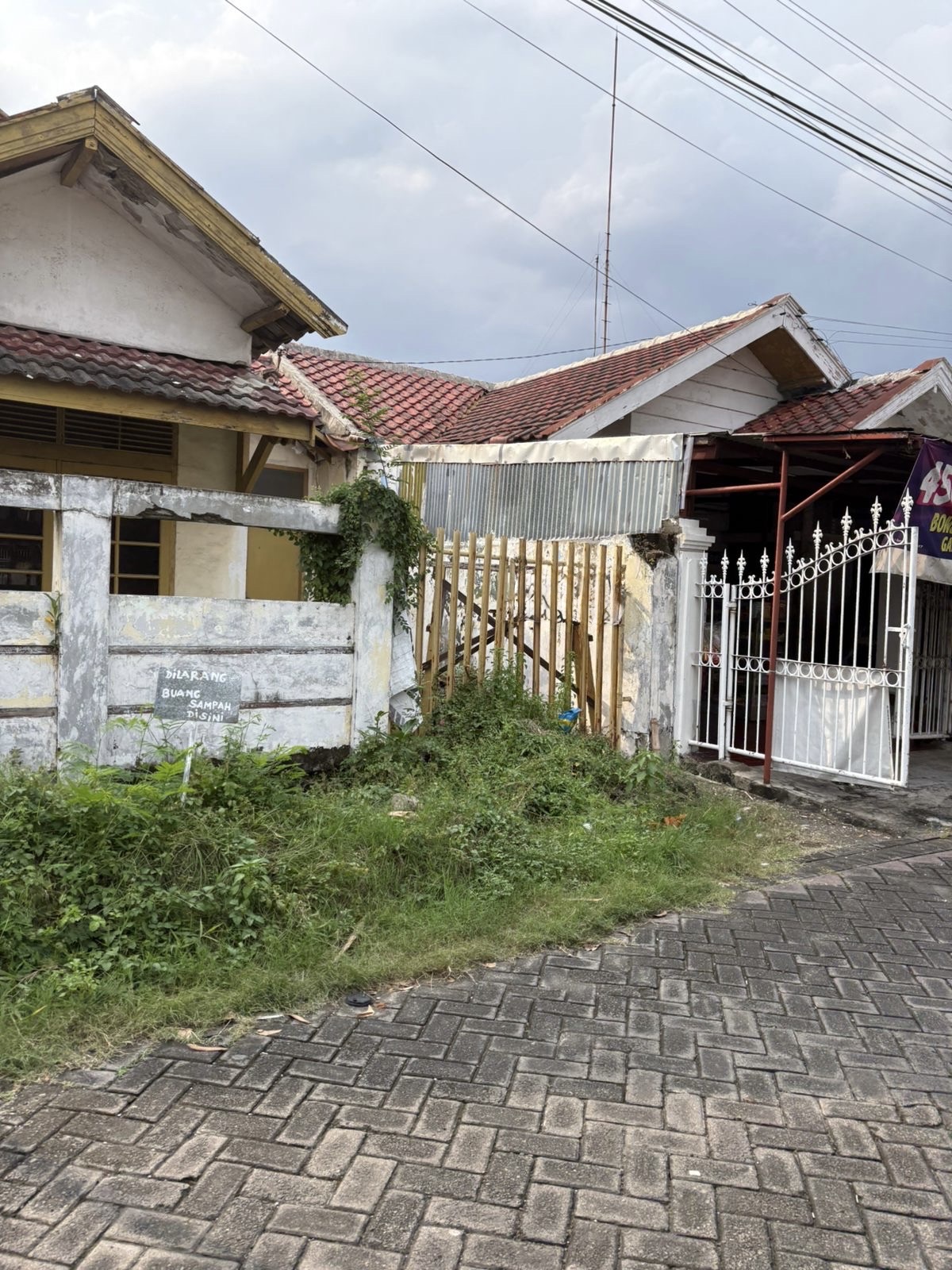 Dijual Rumah Hitung Tanah, Rungkut Mapan Tengah - Dealkan