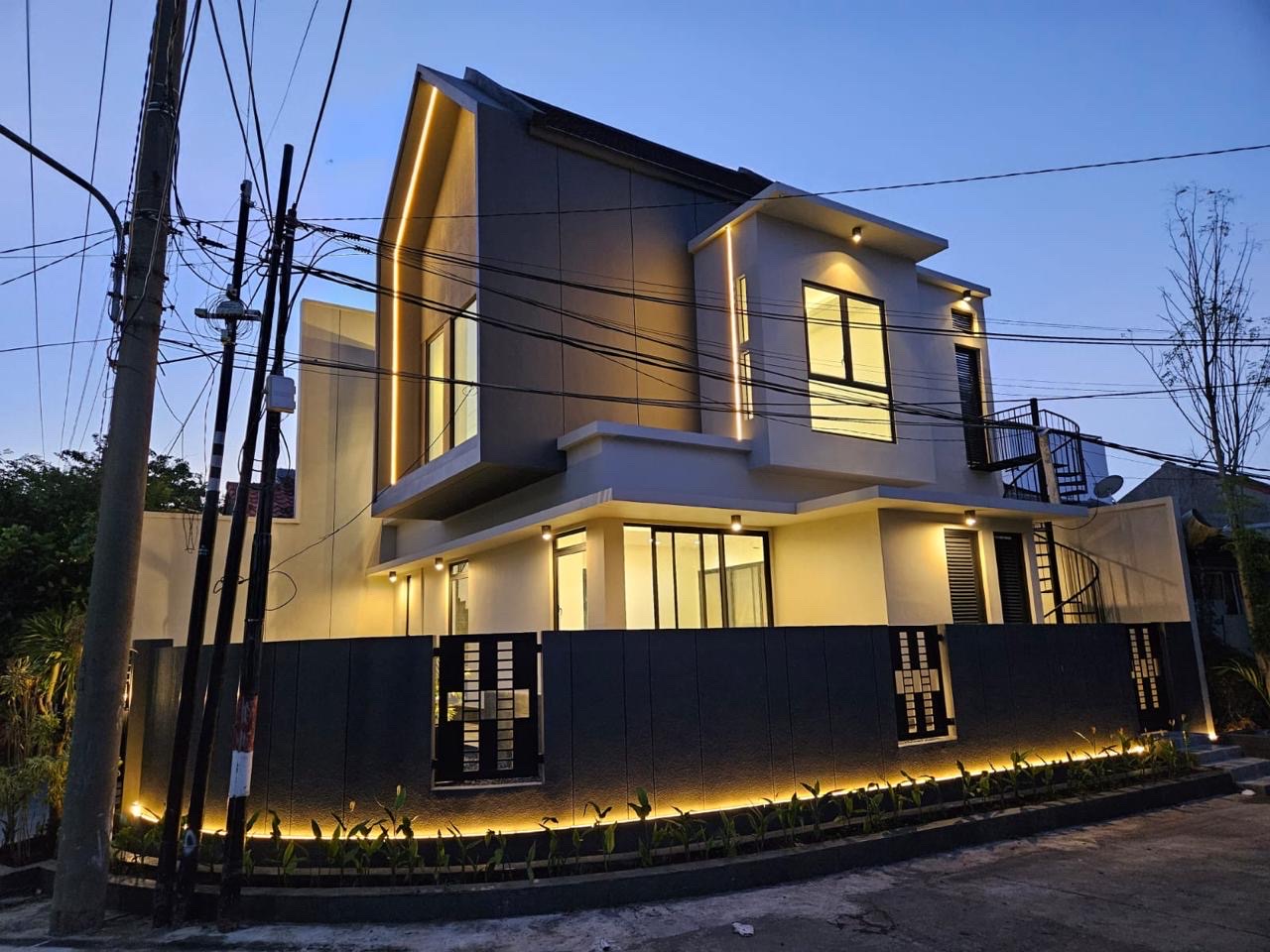 Dijual Rumah Hook Mewah Scandinavian Style, Kenjeran - Dealkan