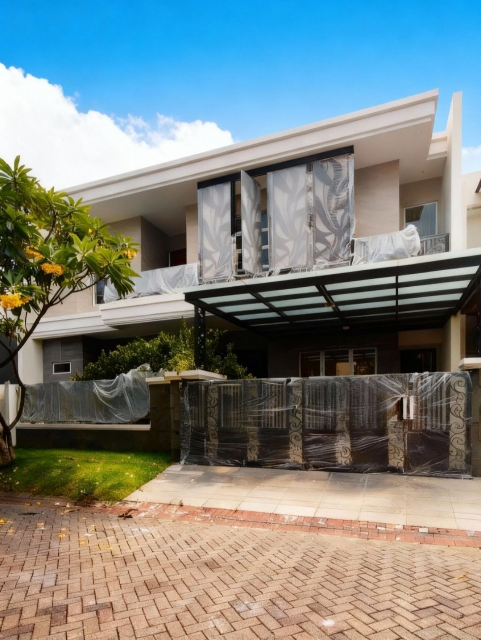 RUMAH GRAHA FAMILI BARU GRESS SURABAYA BARAT - Dealkan