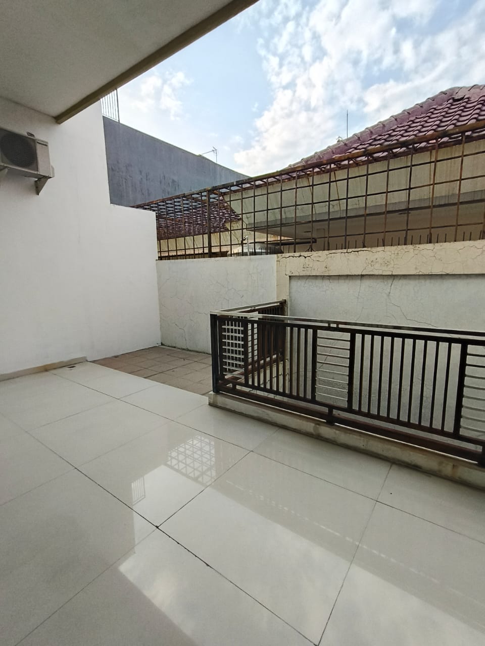 Detail Listing Properti Dealkan