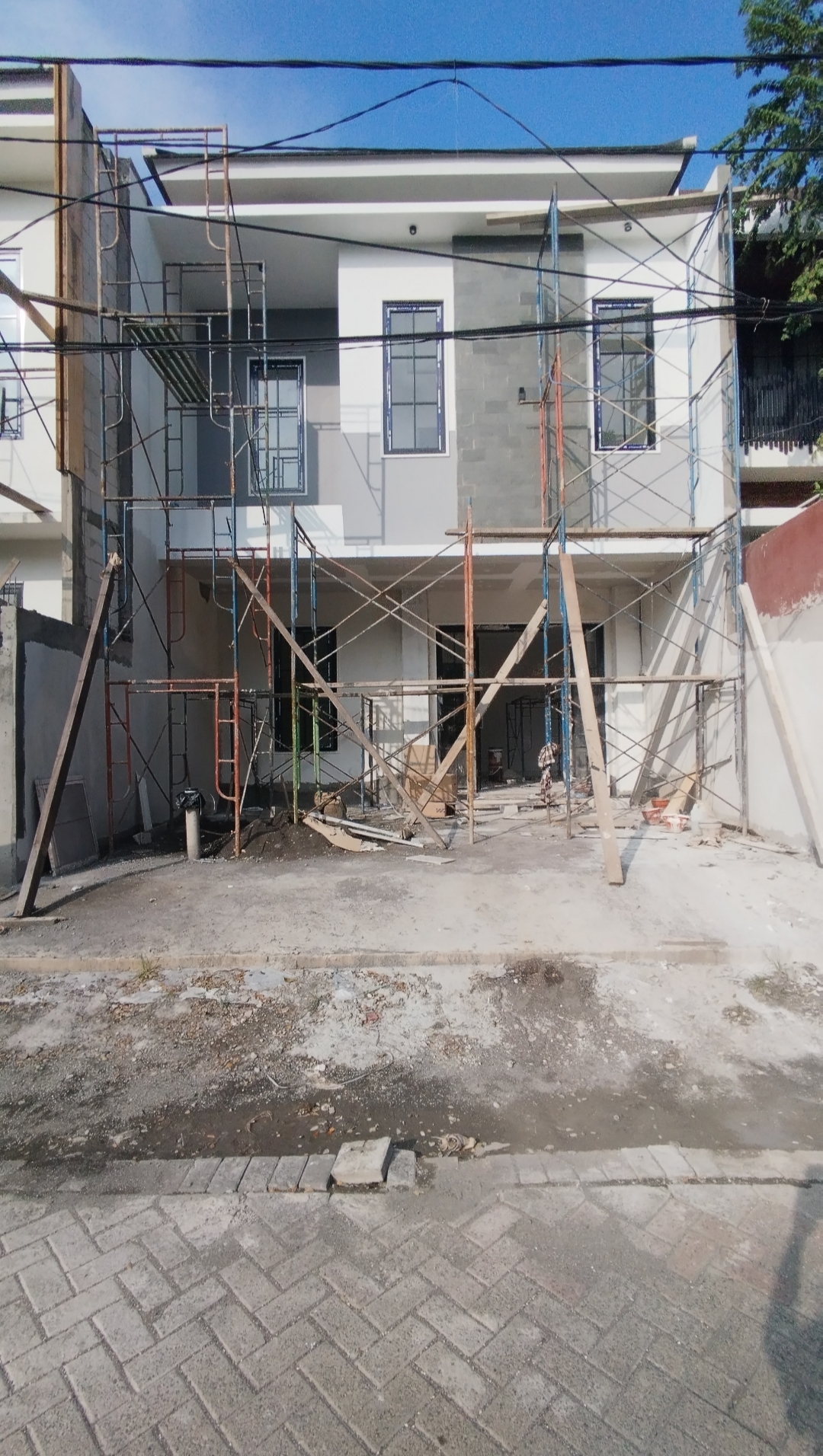 RUMAH ARAYA TAHAP 2 / GALAXY KLAMPIS ASRI SELATAN BARU GRESS DEKAT KERTAJAYA INDAH, DHARMAHUSADA - Dealkan