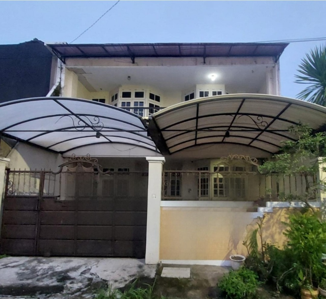 RUMAH DARMO PERMAI SELATAN BAGUS TERAWAT DEKAT JALAN RAYA SURABAYA BARAT - Dealkan
