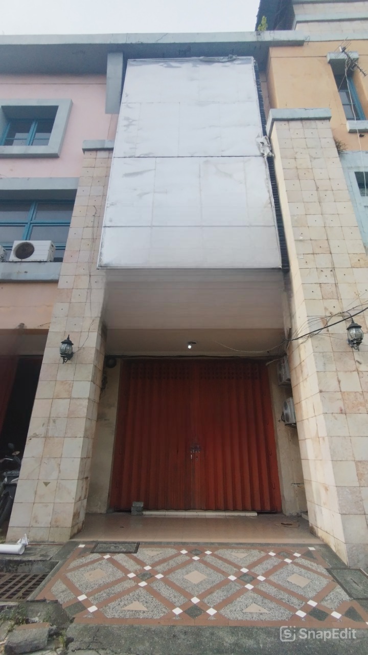 RUKO 3 LANTAI NOL JALAN RAYA TIDAR FULL FURNISH SIAP PAKAI - SURABAYA PUSAT - Dealkan