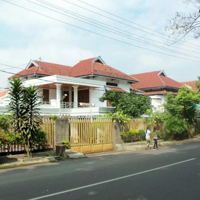 dijual tanah dan bangunan jl. dr cipto malang - Dealkan