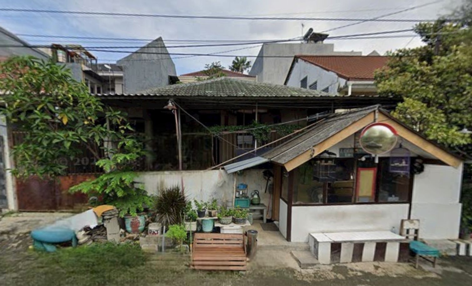 RUMAH HITUNG TANAH KRIS KENCANA 500M CIPUTRA WORLD MAYJEND SUNGKONO SURABAYA BARAT - Dealkan