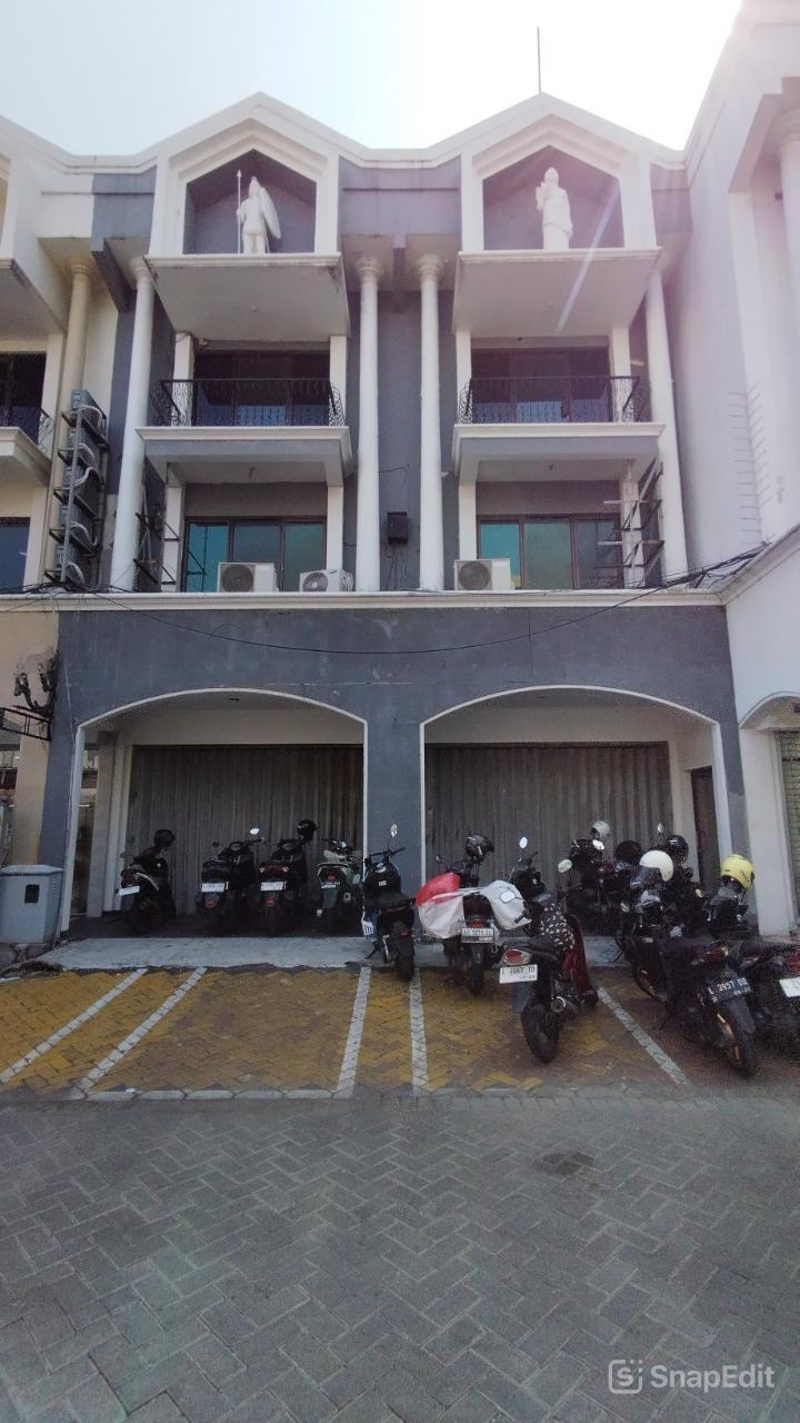 RUKO 3 LANTAI KOMPLEK RICH PALACE MAYJEND SUNGKONO SIAP PAKAI - SURABAYA BARAT - Dealkan