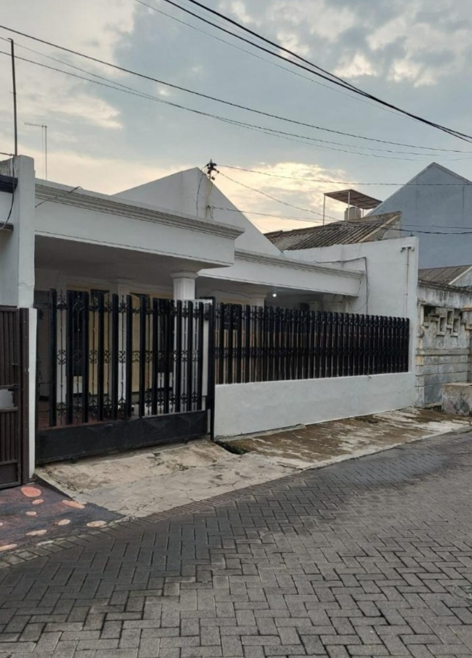 RUMAH DARMO PERMAI SELATAN BAGUS TERAWAT SURABAYA BARAT - Dealkan