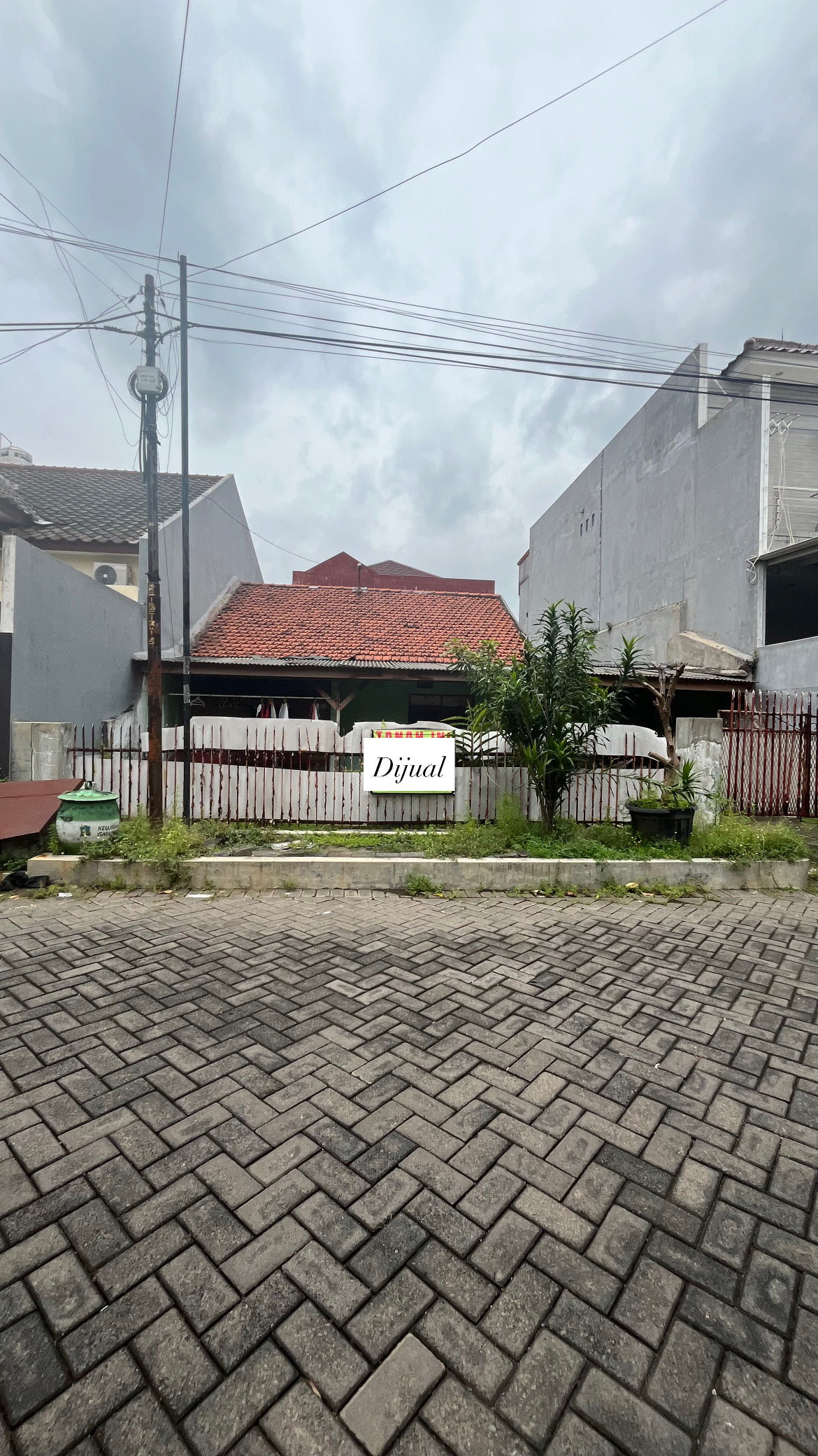 dijual Rumah hitung tanah gayungsari - Dealkan