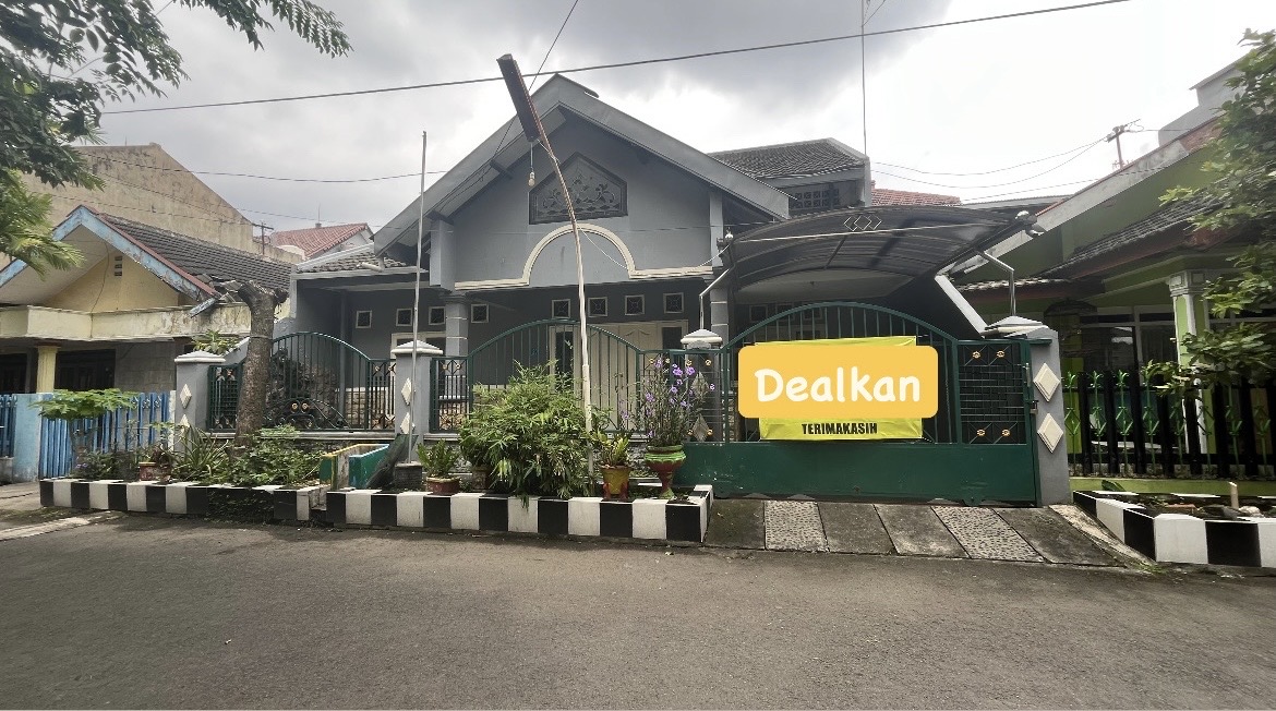 disewakan rumah 2 lantai siap huni gayungsari - Dealkan