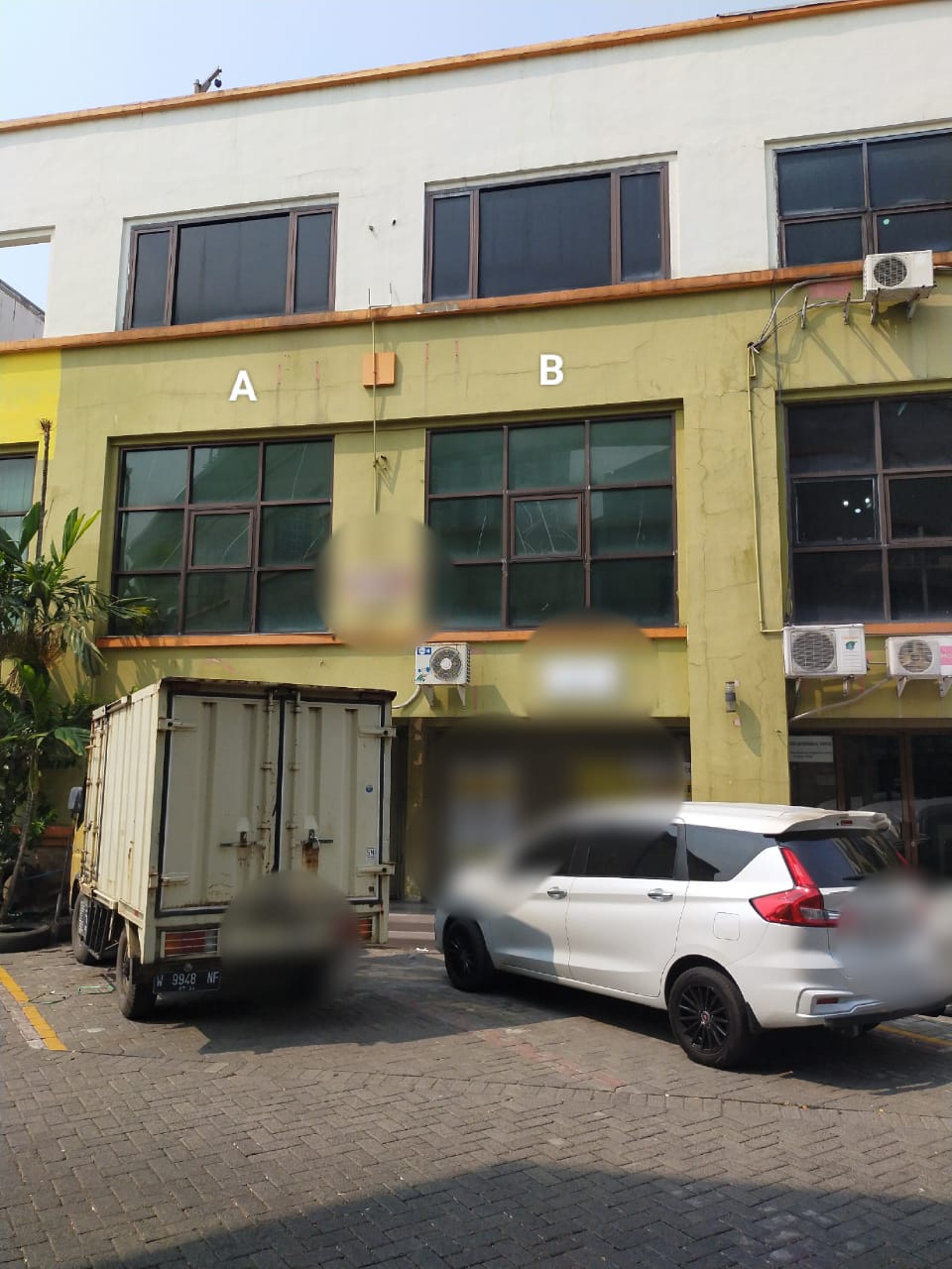 DIJUAL / DISEWAKAN RUKO PLAZA SEGI 8 SIAP PAKAI - Dealkan