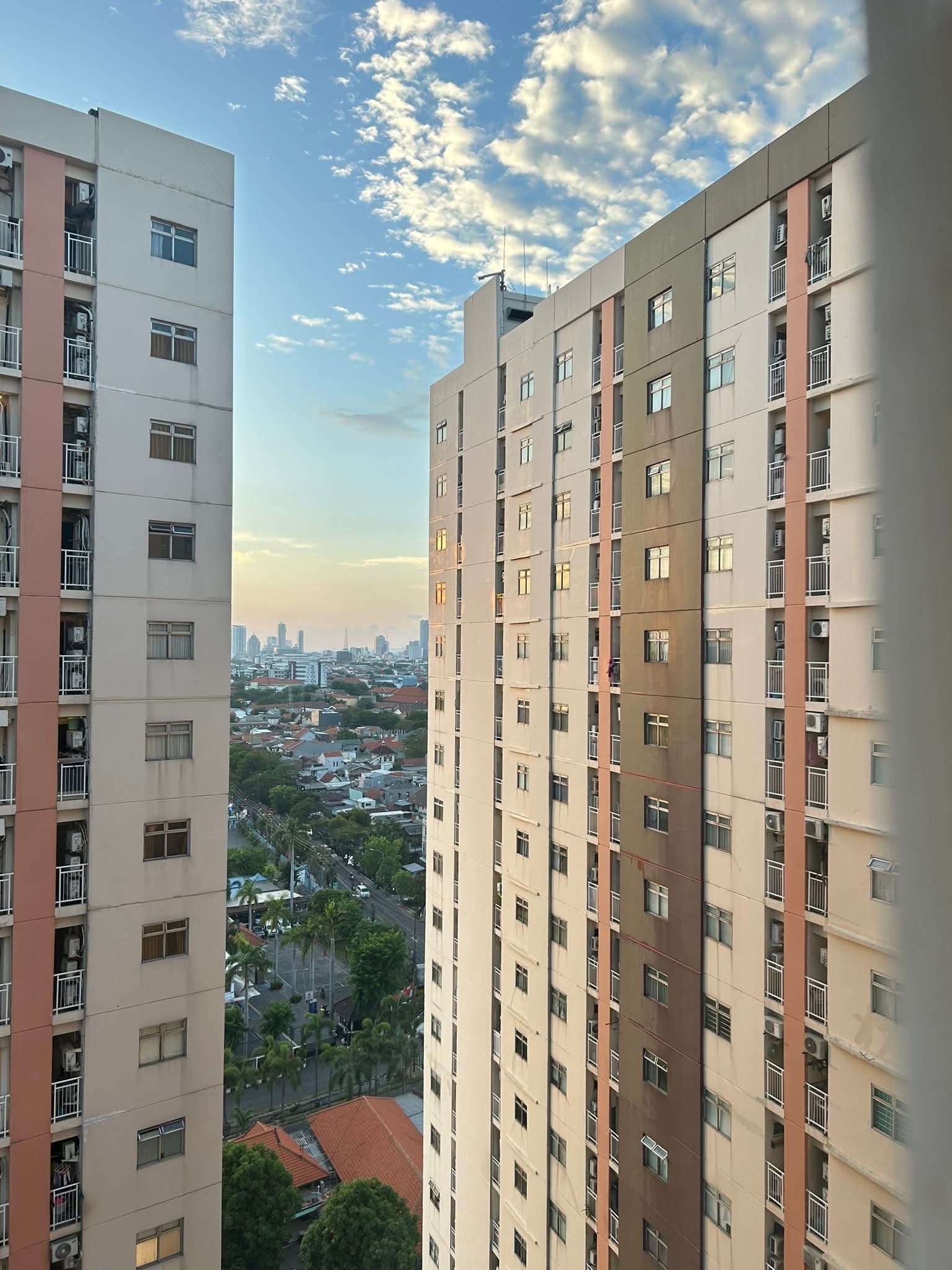 Surabaya Kota, Manyar, BU, BCL, Bawah Pasar, Dijual Cepat Apartemen Gunawangsa Manyar 2 BR, Tower B, FULL FURNISHED - Dealkan