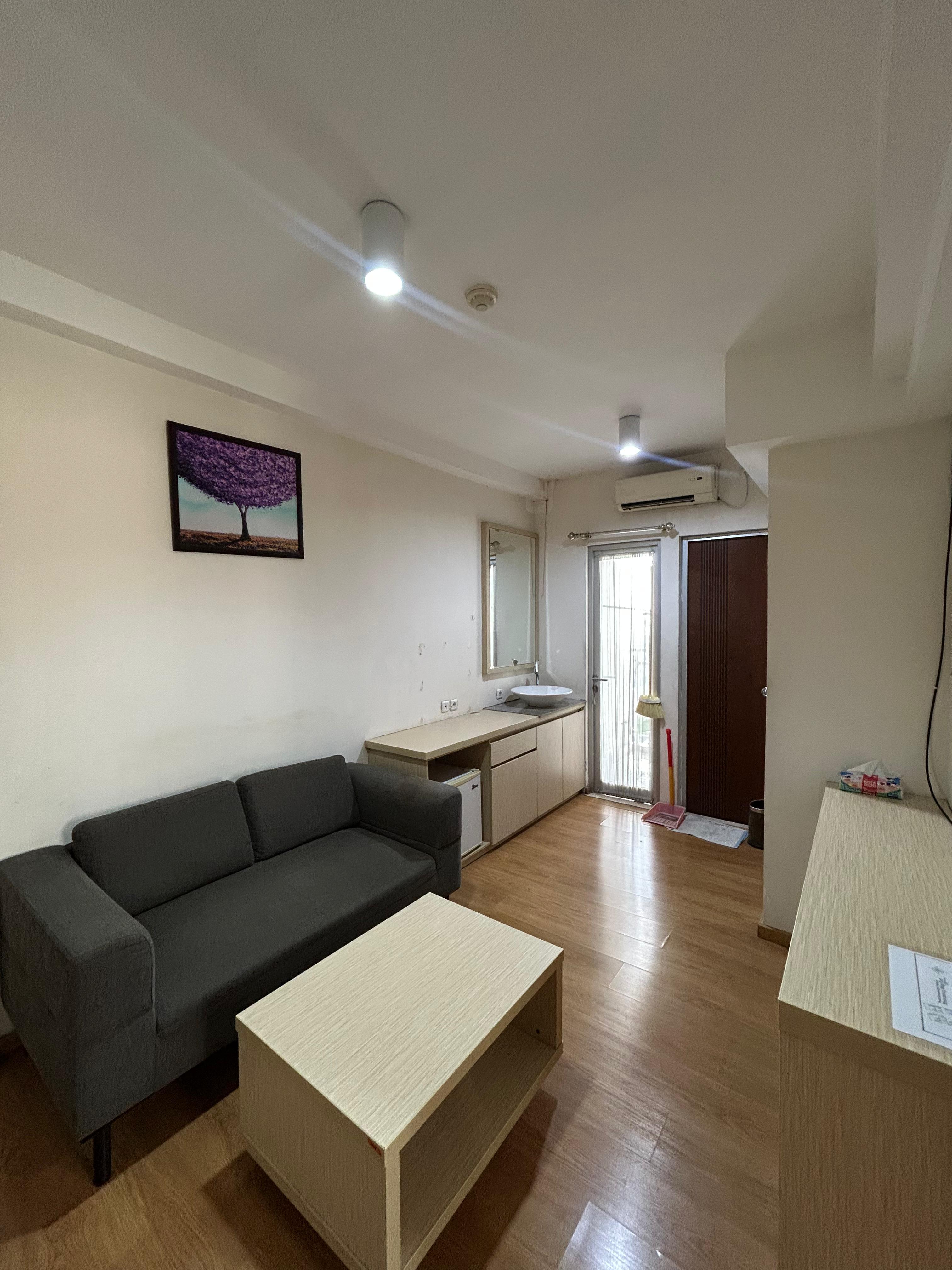 Apart Gunawangsa Manyar Furnished 2 BR under 400jt - Dealkan