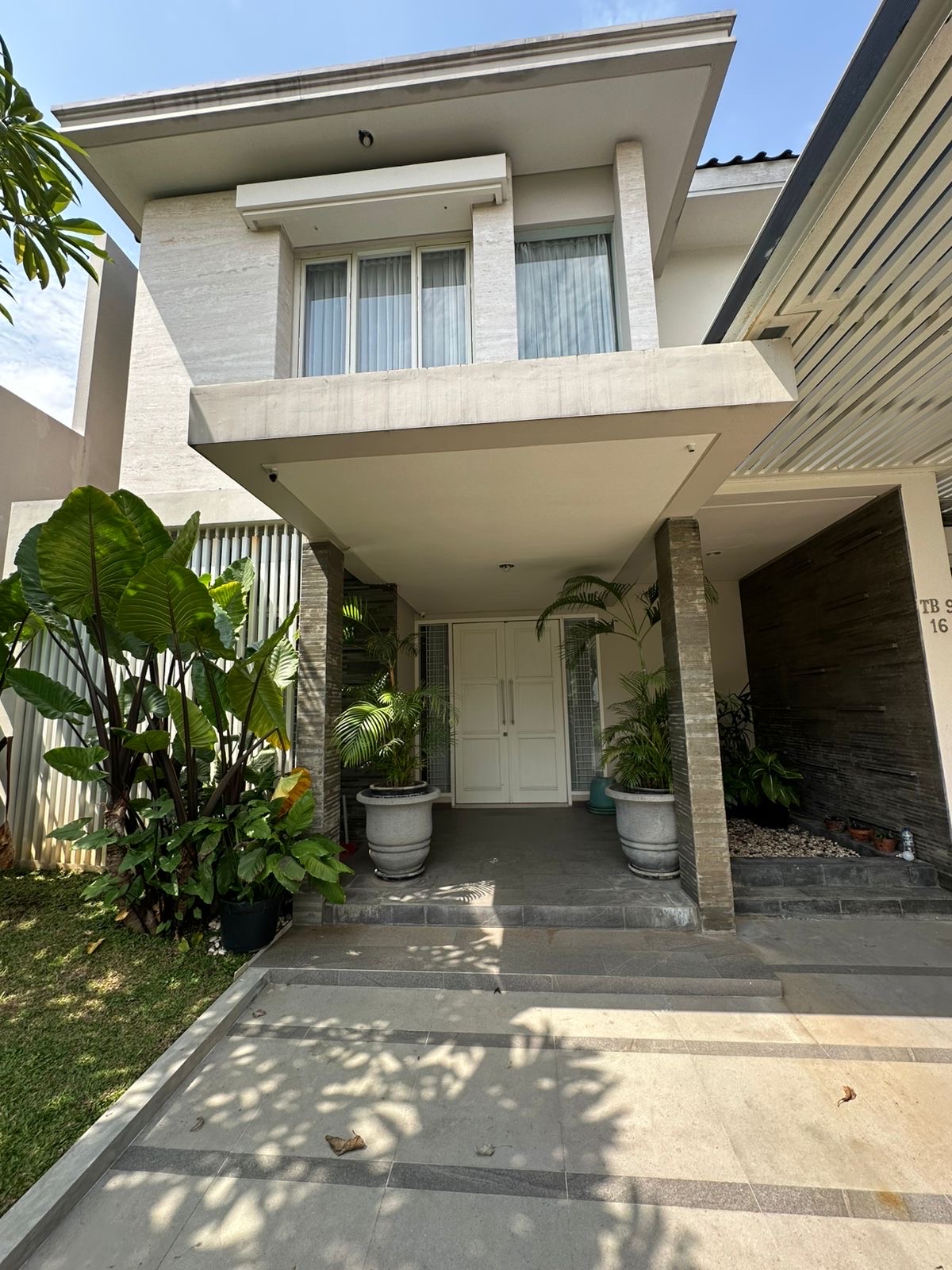 RUMAH RAFFLES GARDEN CITRALAND DISEWAKAN - Dealkan