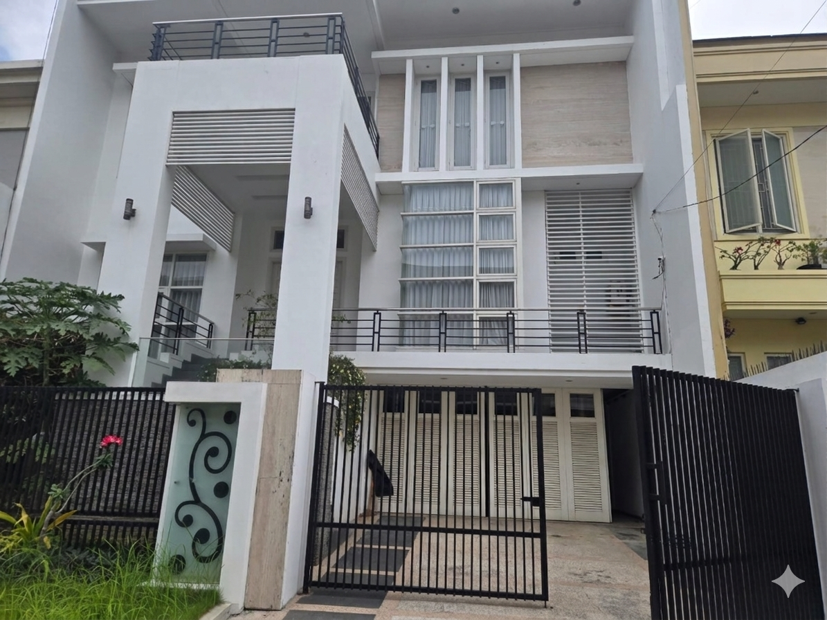 DIJUAL RUMAH LUAS, BESAR DAN MEWAH ARAYA 1 (SEMI FURNISHED) - Dealkan