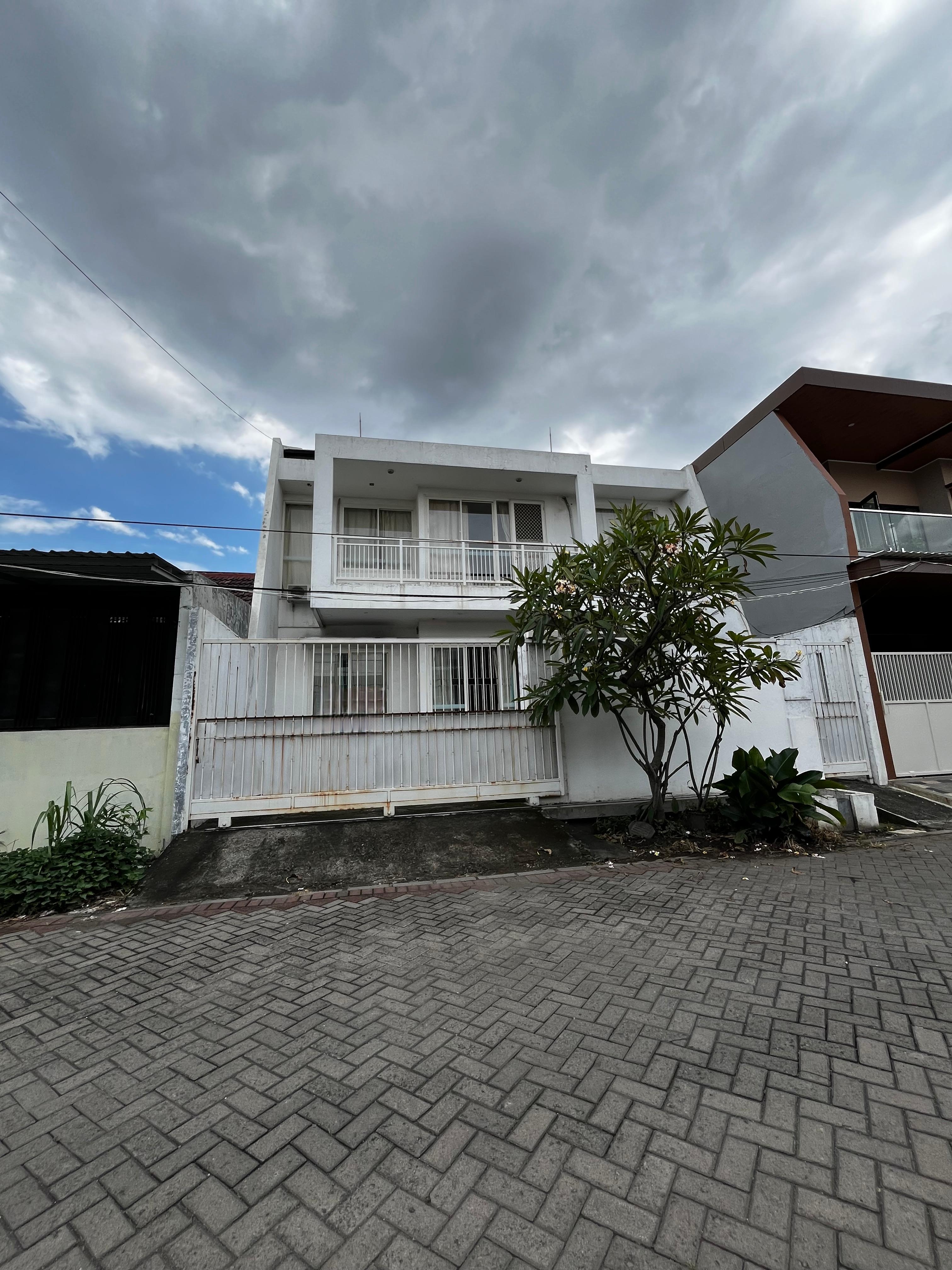 Kutisari Indah, luasan 200+  siap huni - Dealkan