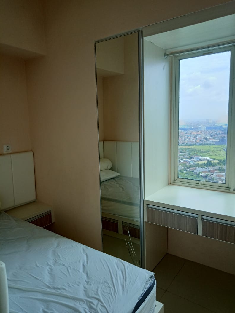 Disewakan Apartemen Full Furnish 2 Bedroom Corner view pool &amp; city, Tinggal Bawa Koper - Dealkan