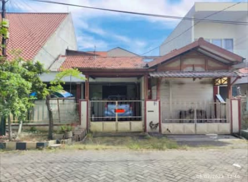 dijual rumah hitung tanah Murah Di gayungsari - Dealkan