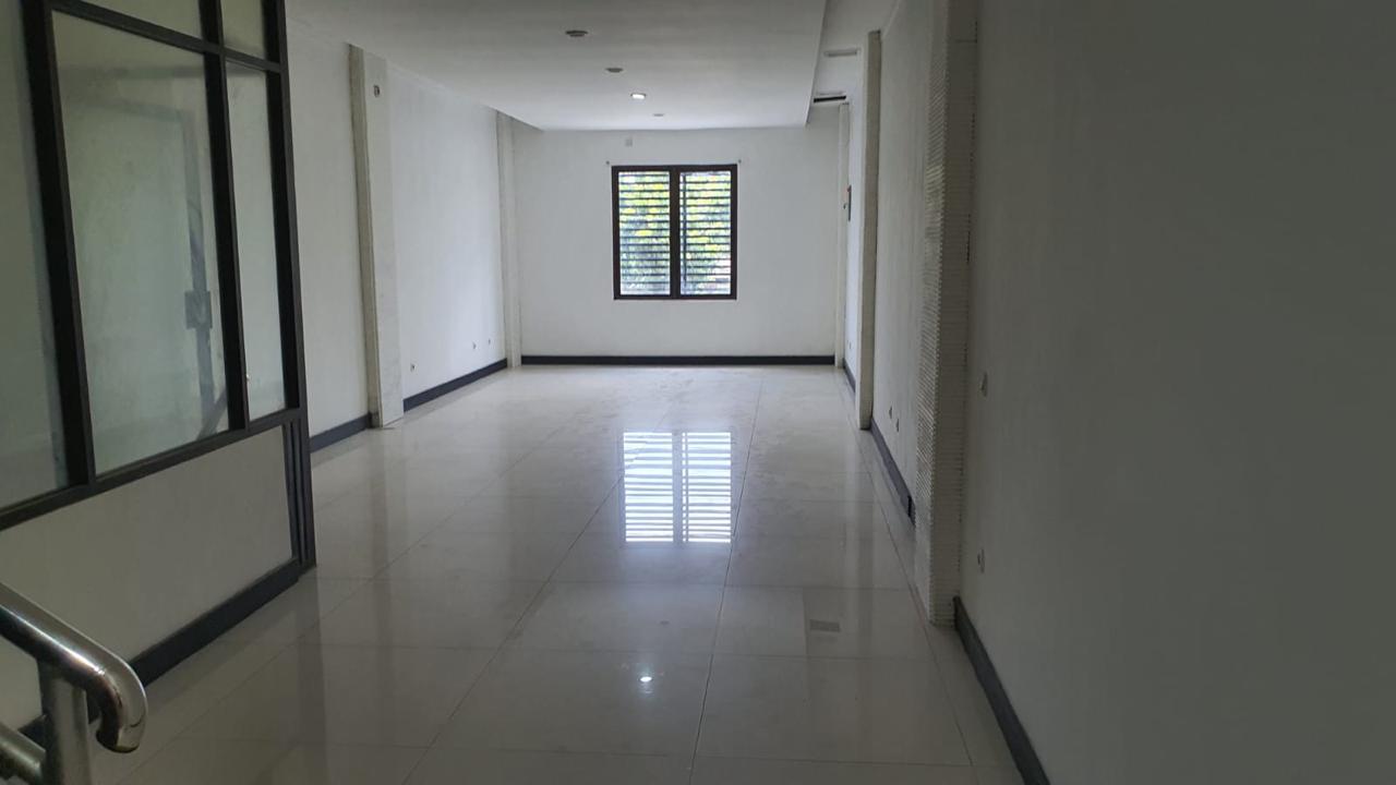 Gambar Kecil 1